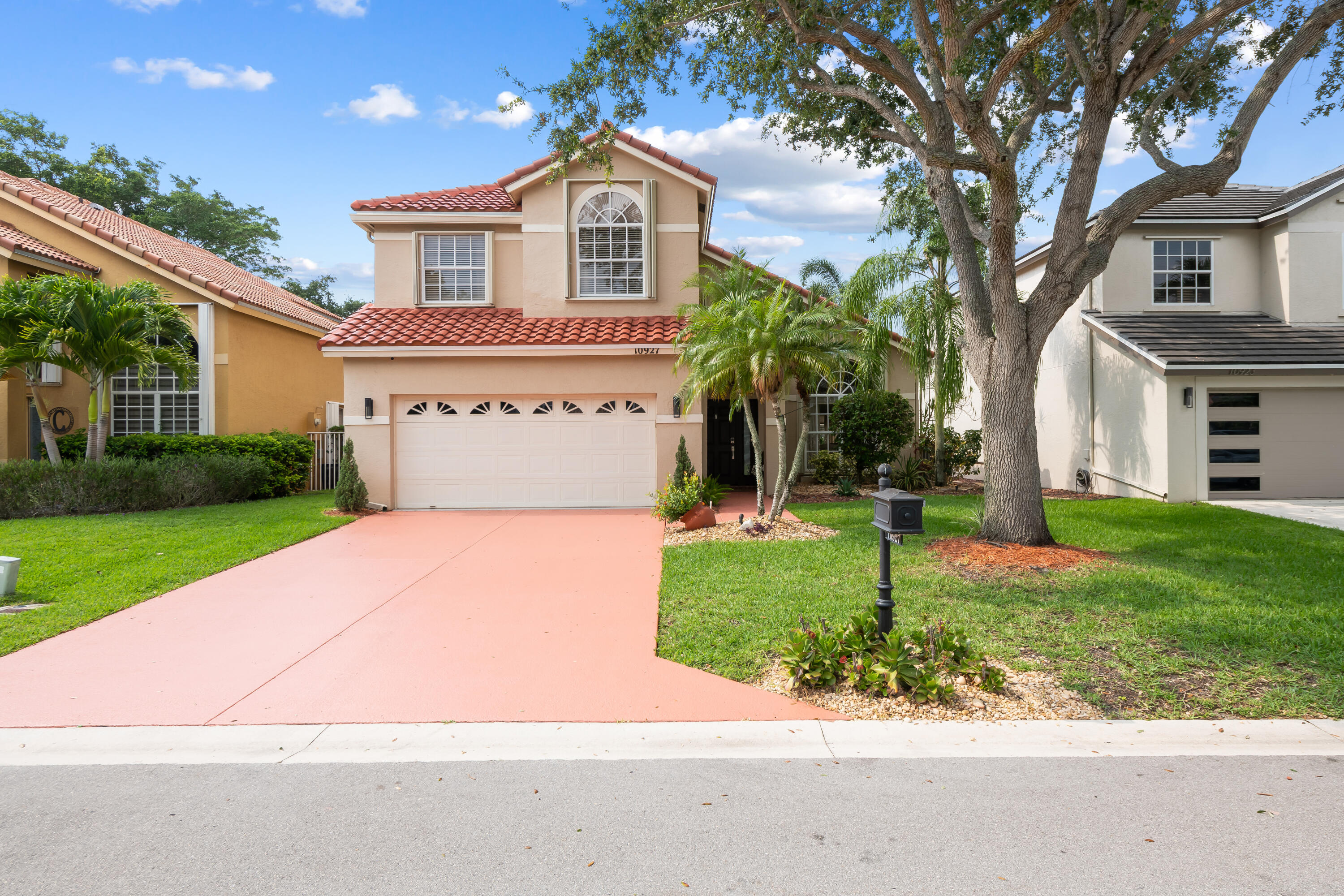 10927 La Salinas Circle Property Photo 4
