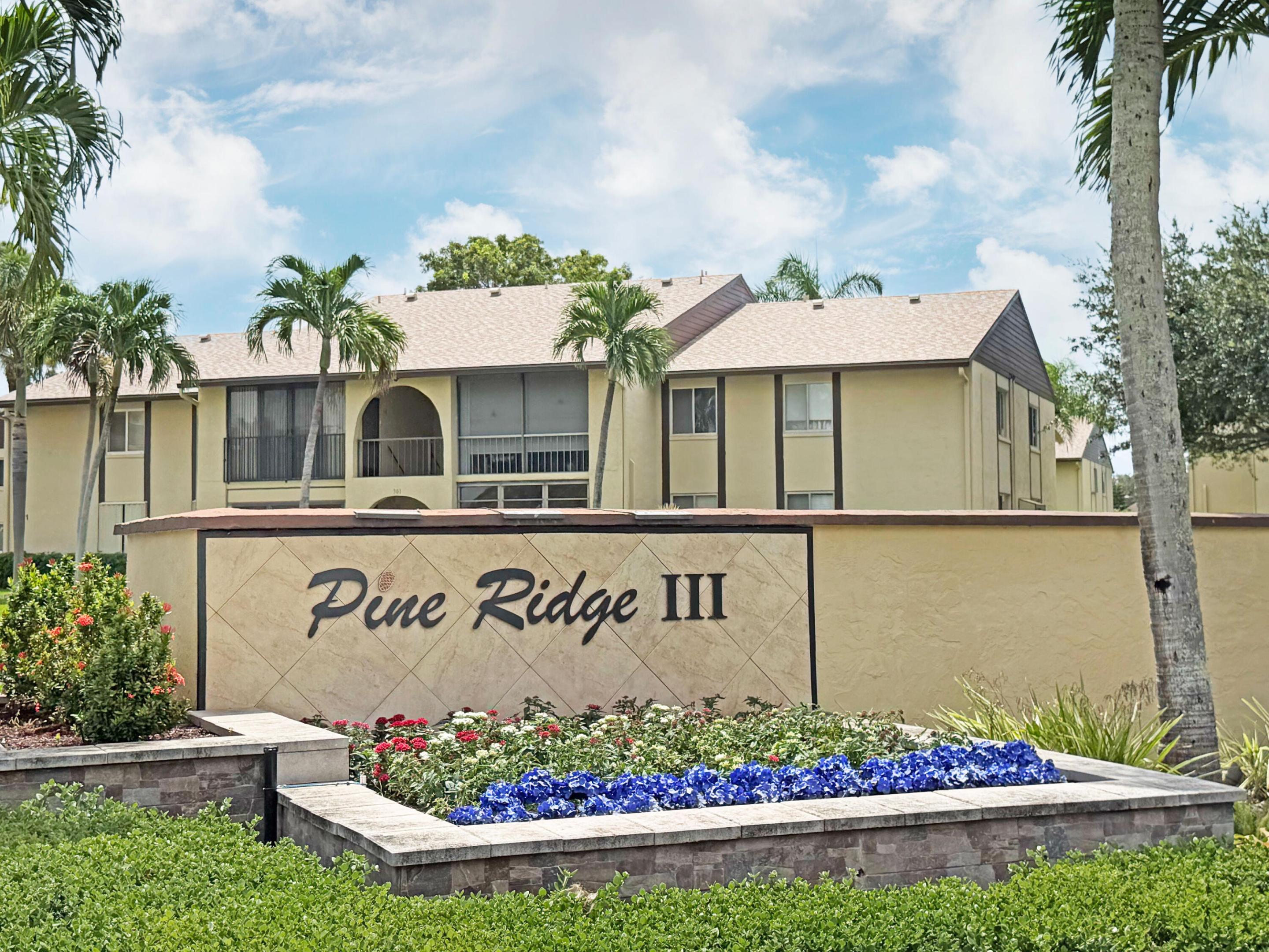 311 Pine Ridge Circle B-1 Property Photo 3