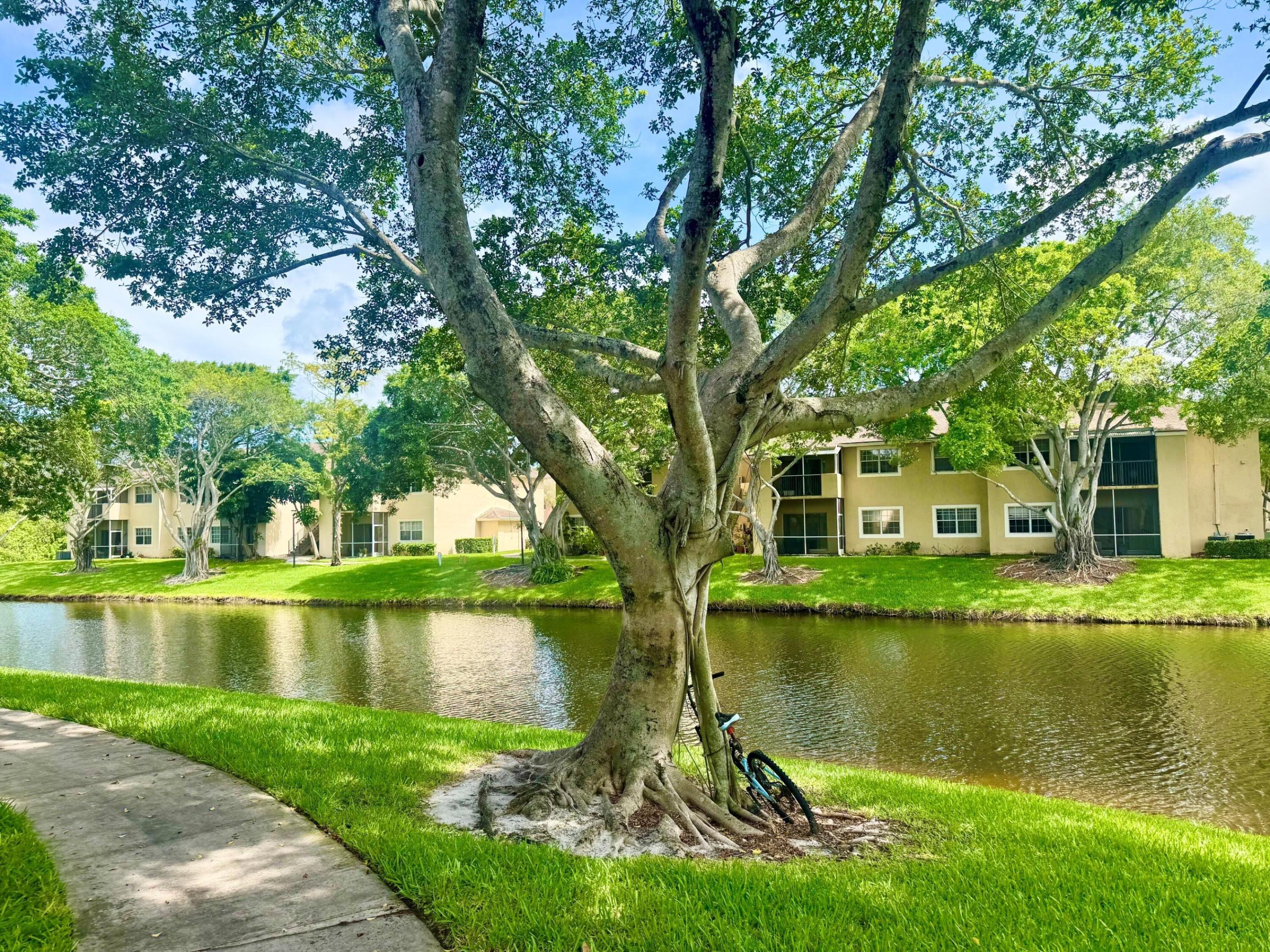 640 Cypress Club Way J12 Property Photo 21