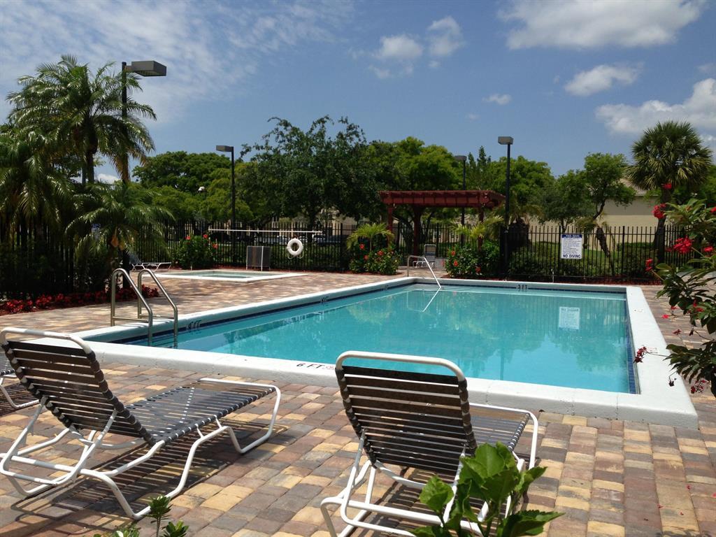 640 Cypress Club Way J12 Property Photo 28