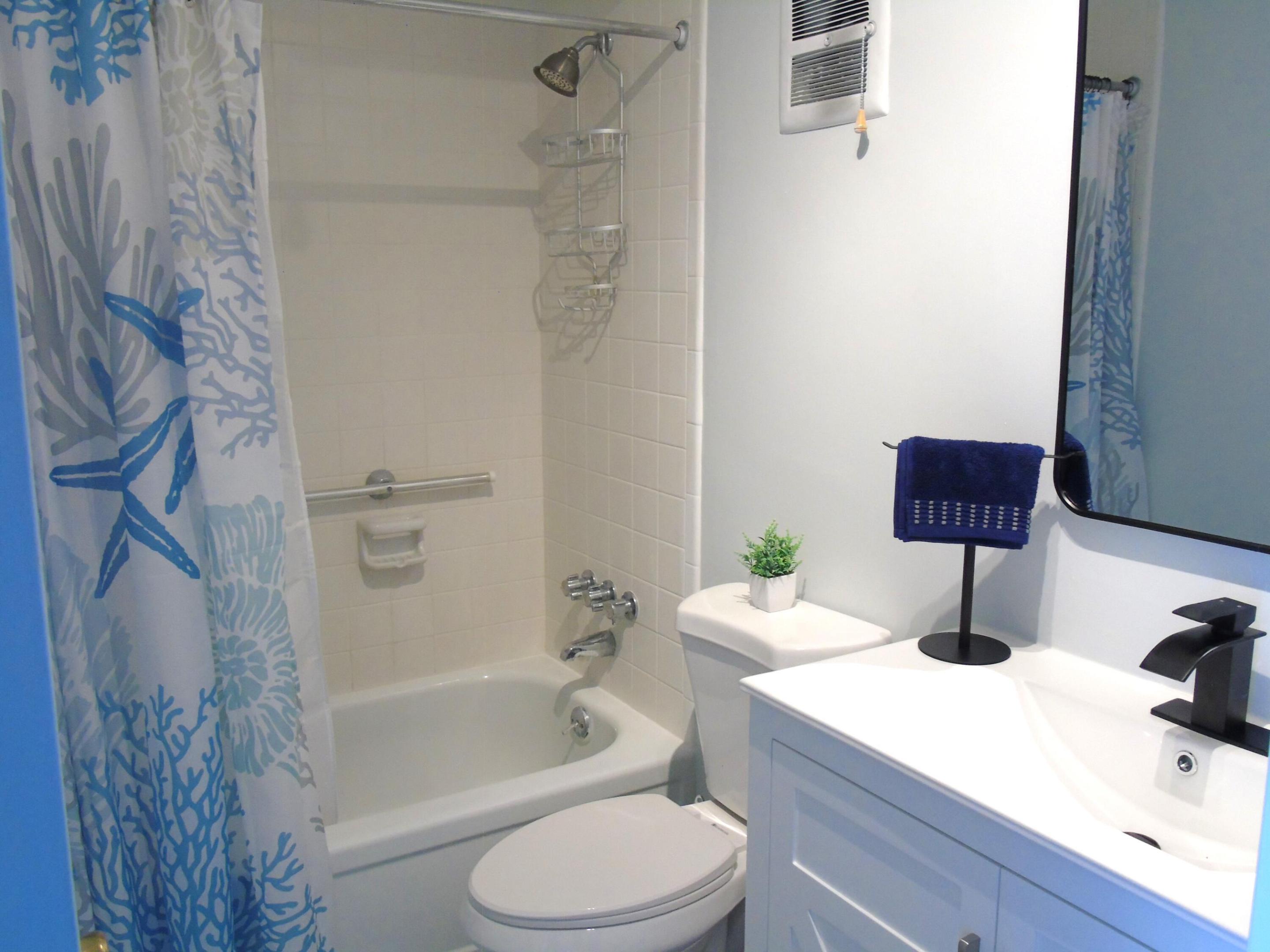 309 Circle Drive S 204 Property Photo 21