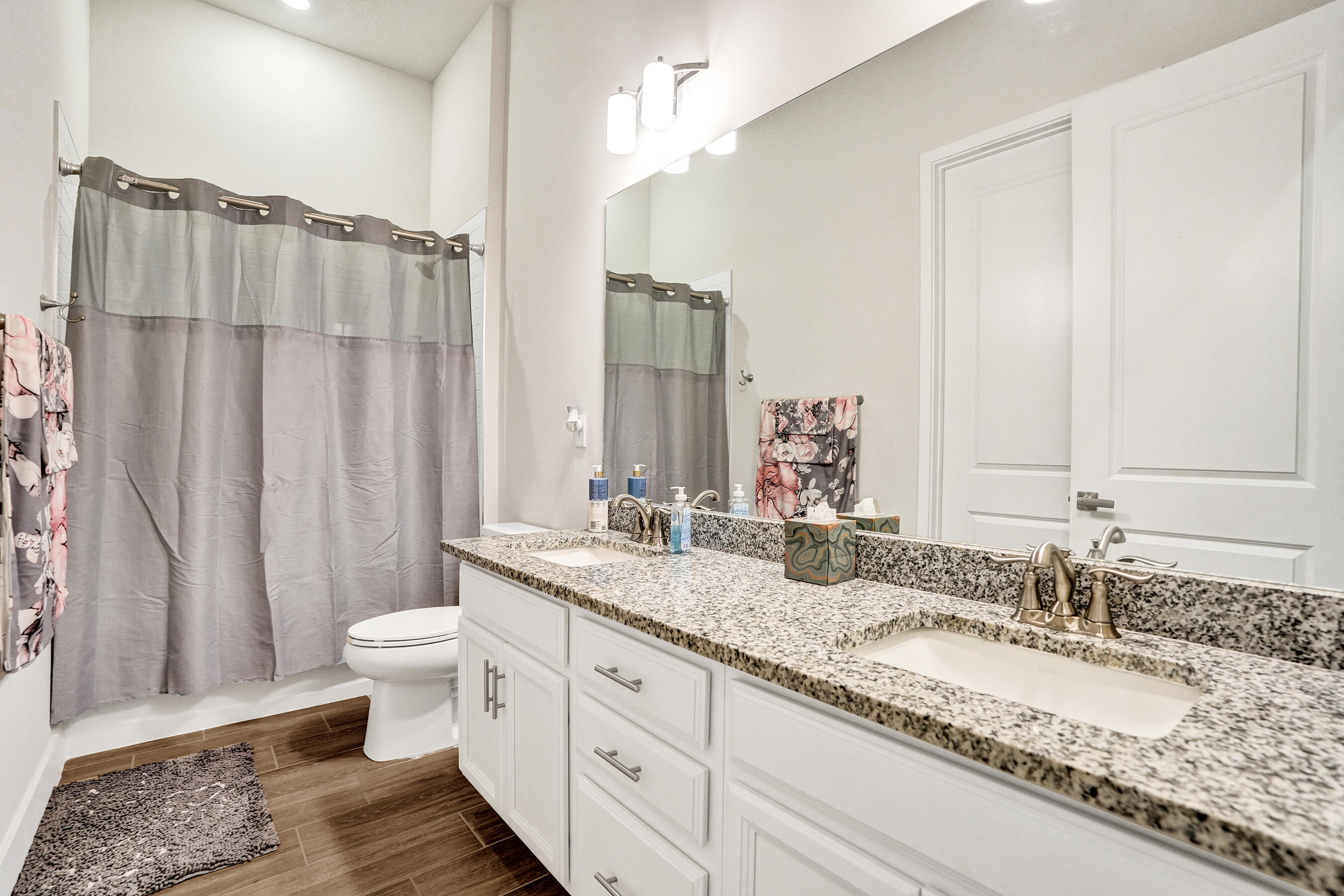 8336 W Blue Spring Drive Property Photo 7