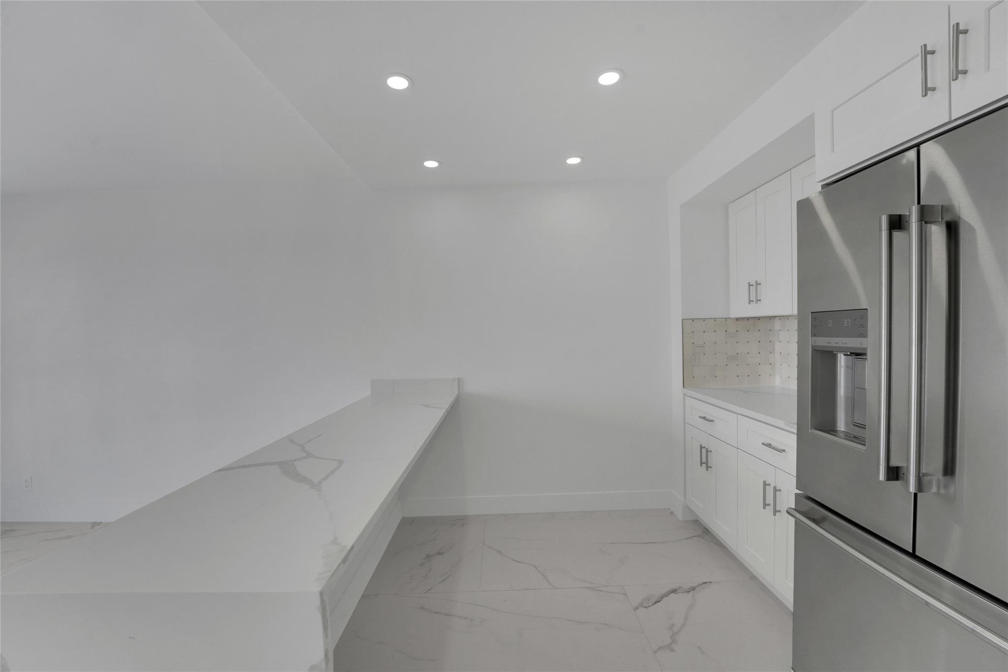 3900 Galt Ocean Drive 511 Property Photo 10