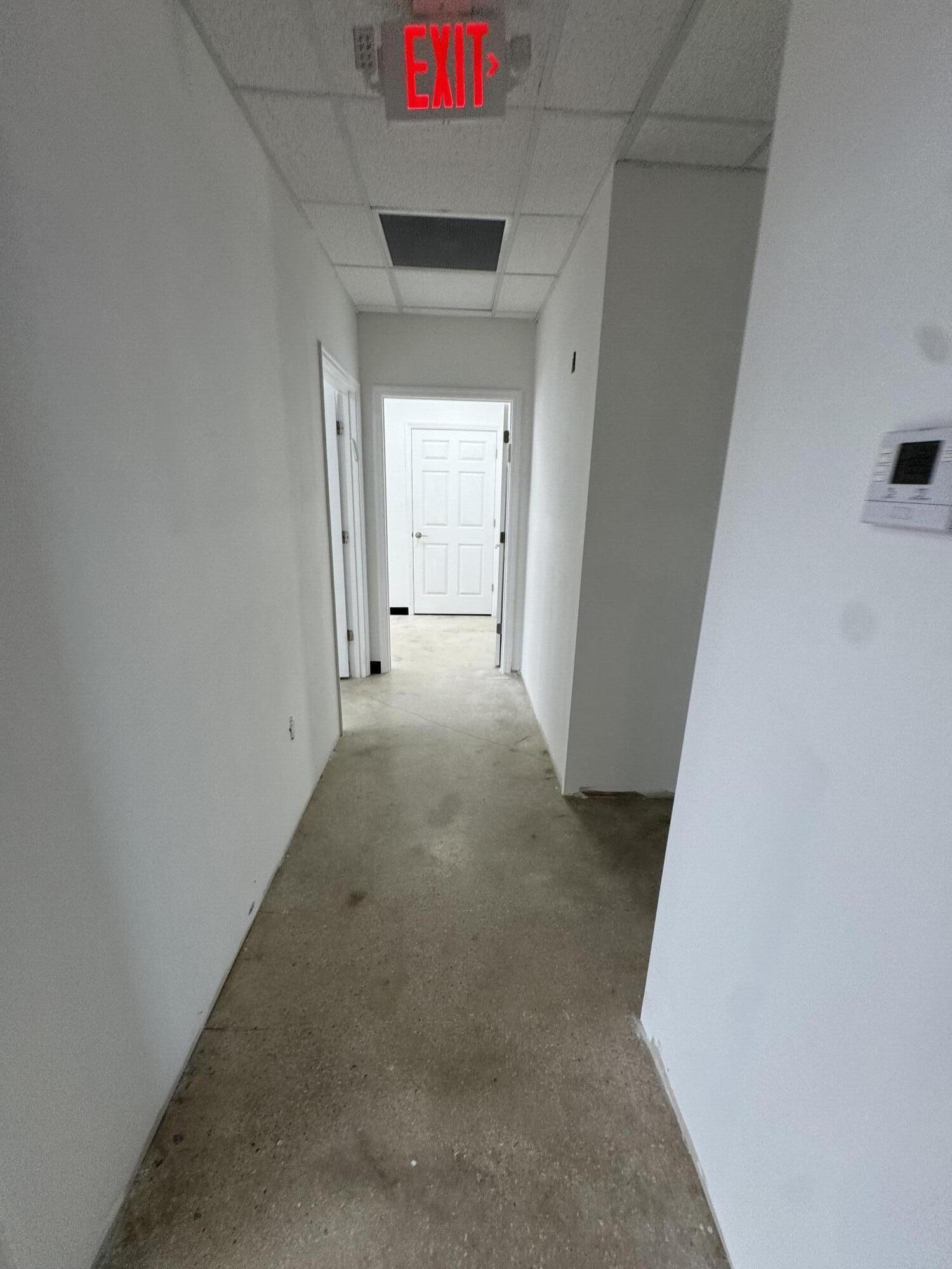 9 N Dixie Highway Property Photo 10