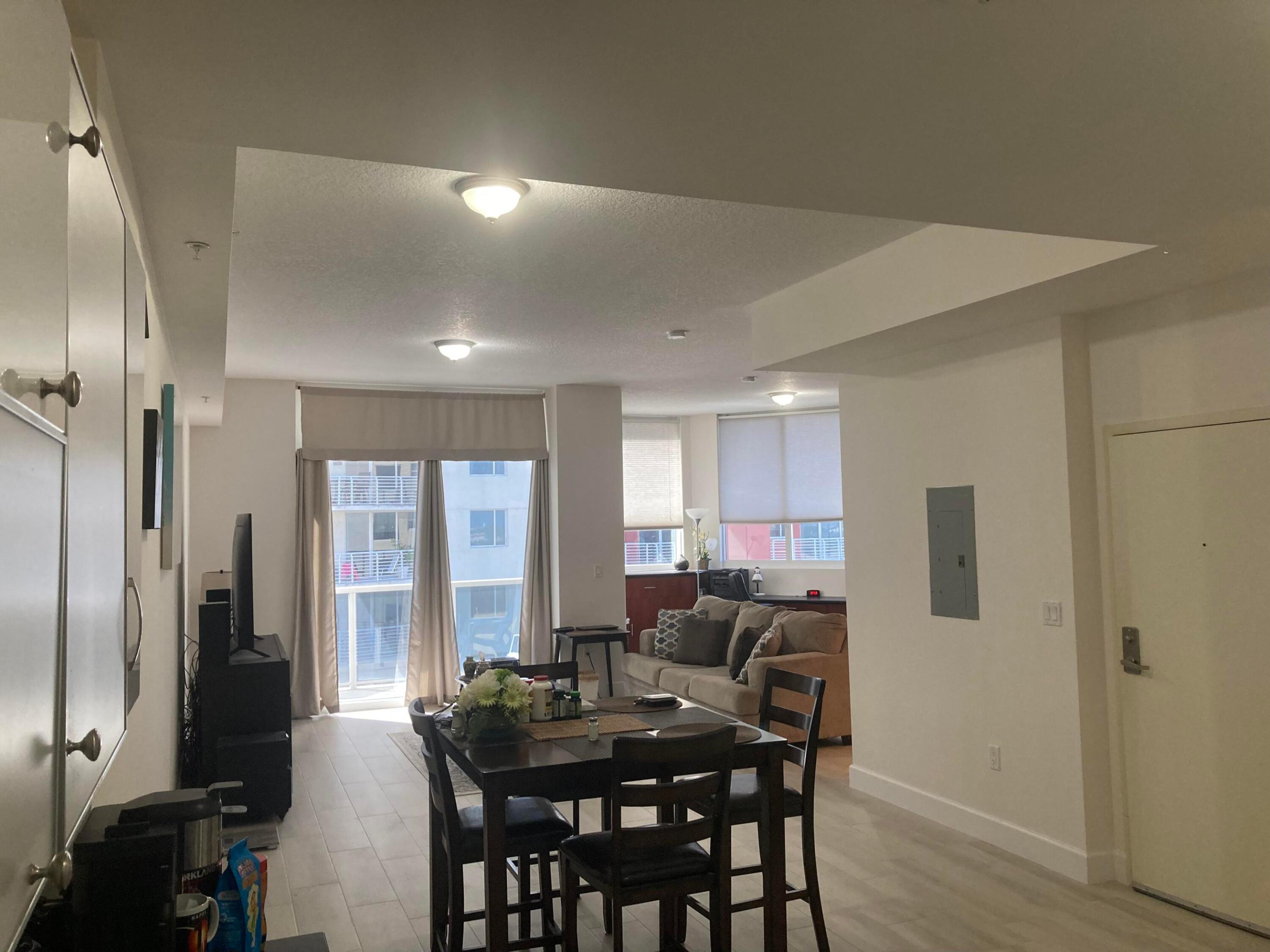 1617 N Flagler Drive 704 Property Photo 18