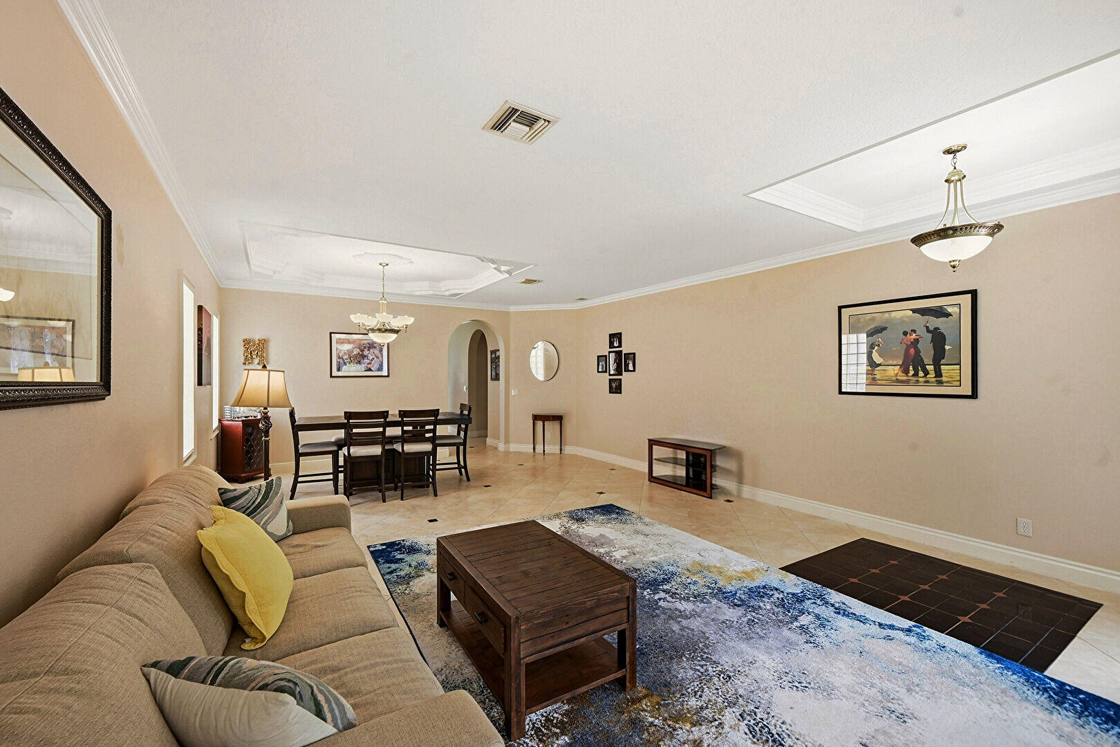 310 Venice Boulevard Property Photo 18