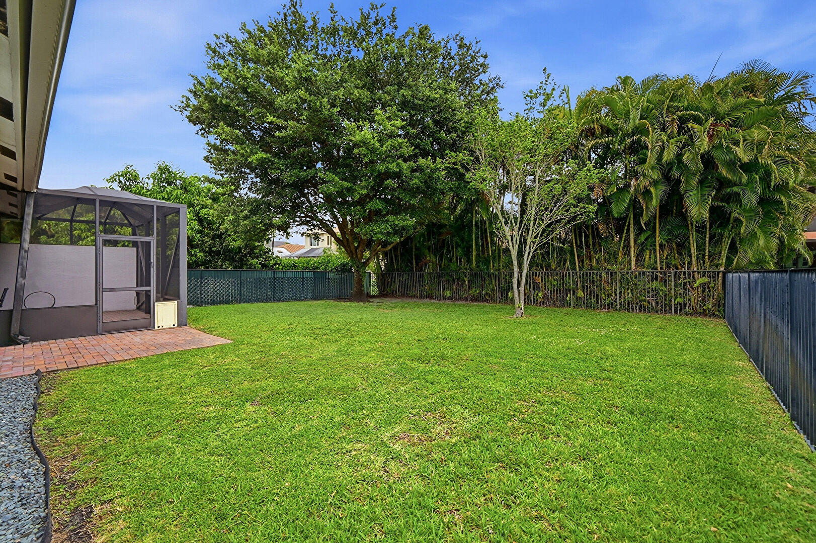 310 Venice Boulevard Property Photo 38