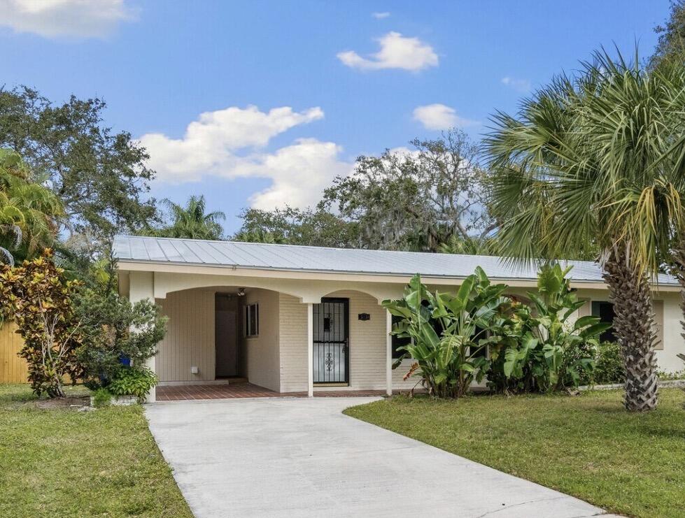 515 Cypress Road Property Photo 1