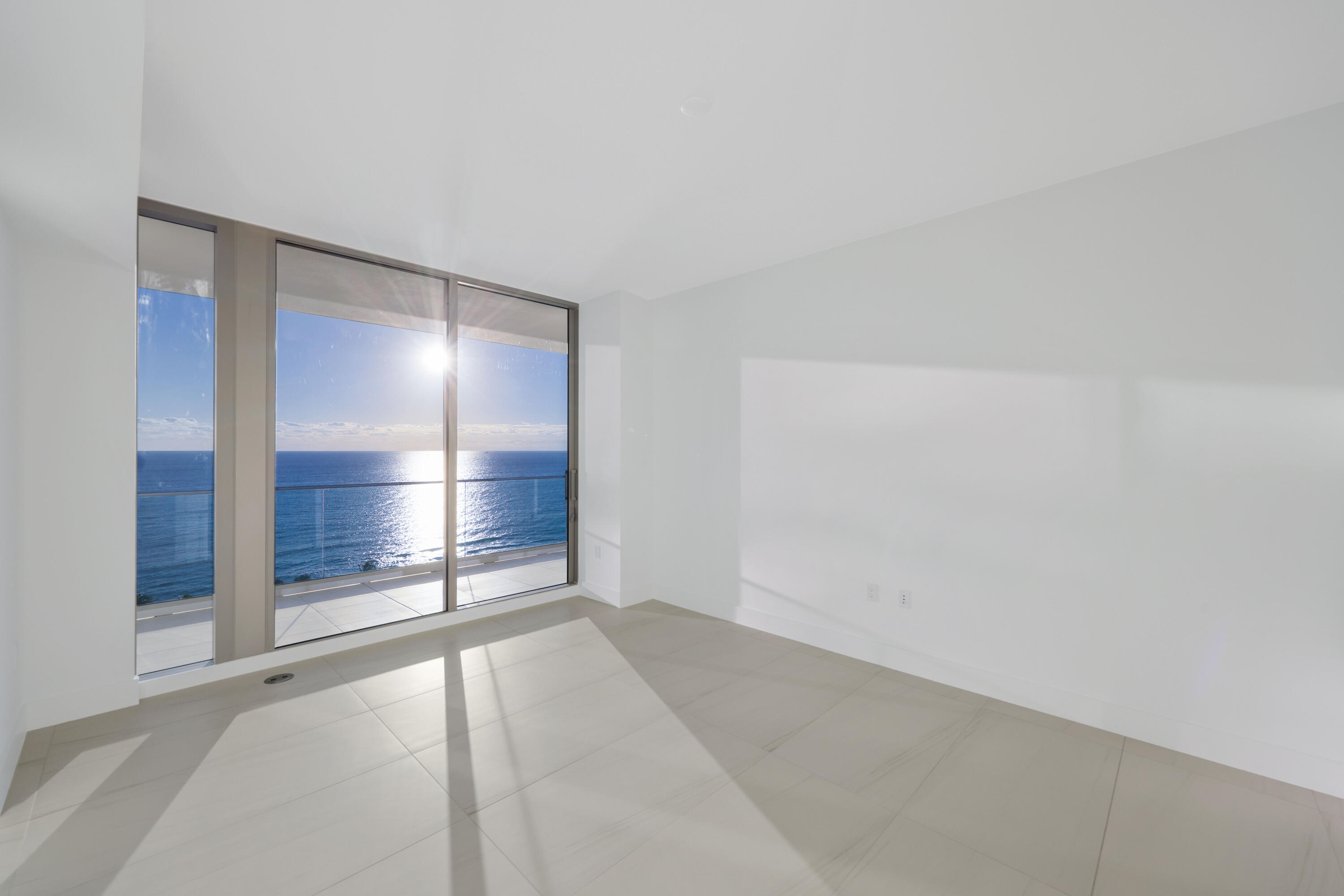 153 N Seabreeze Boulevard 1001 Property Photo 15