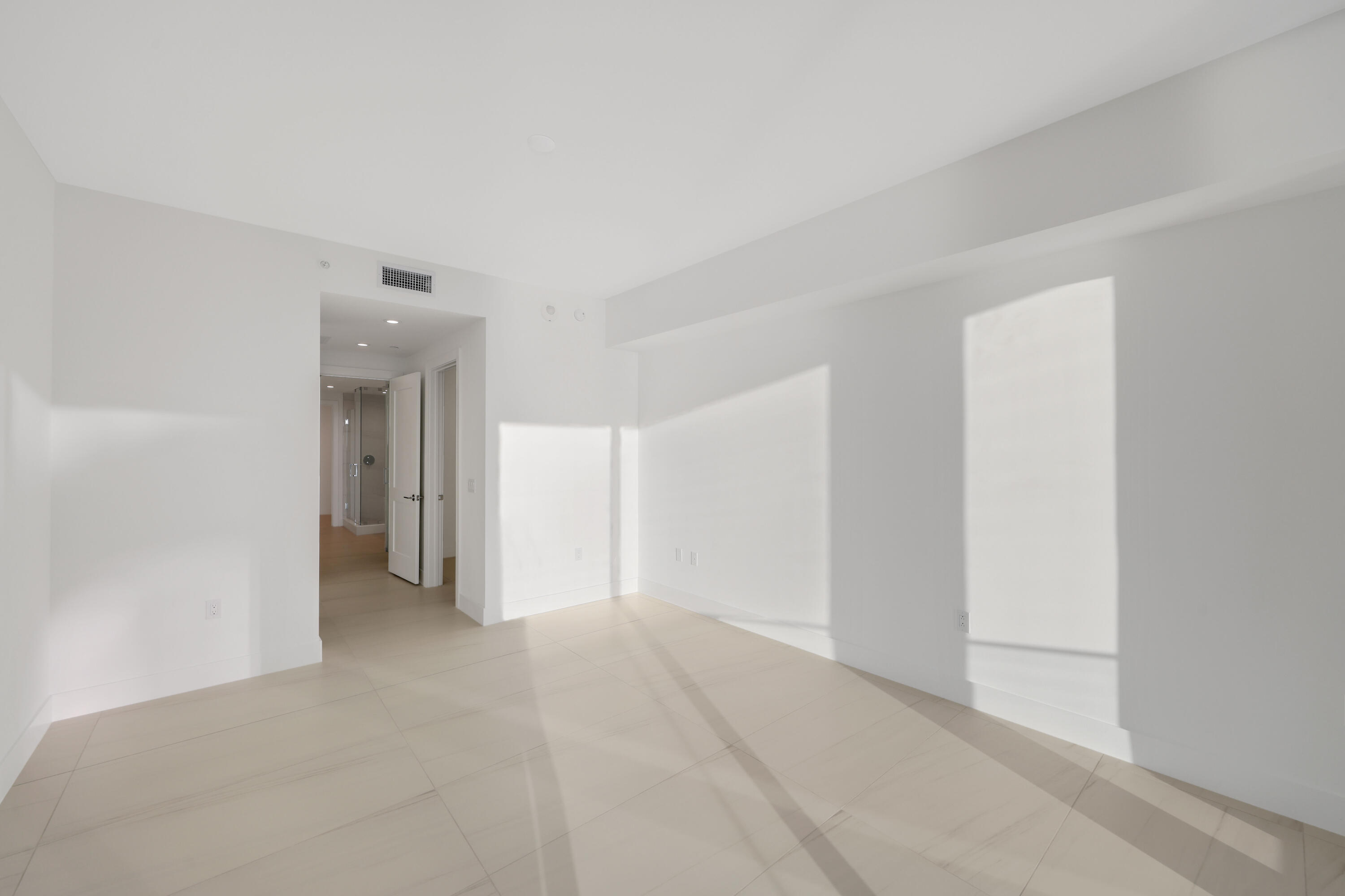 153 N Seabreeze Boulevard 1001 Property Photo 16