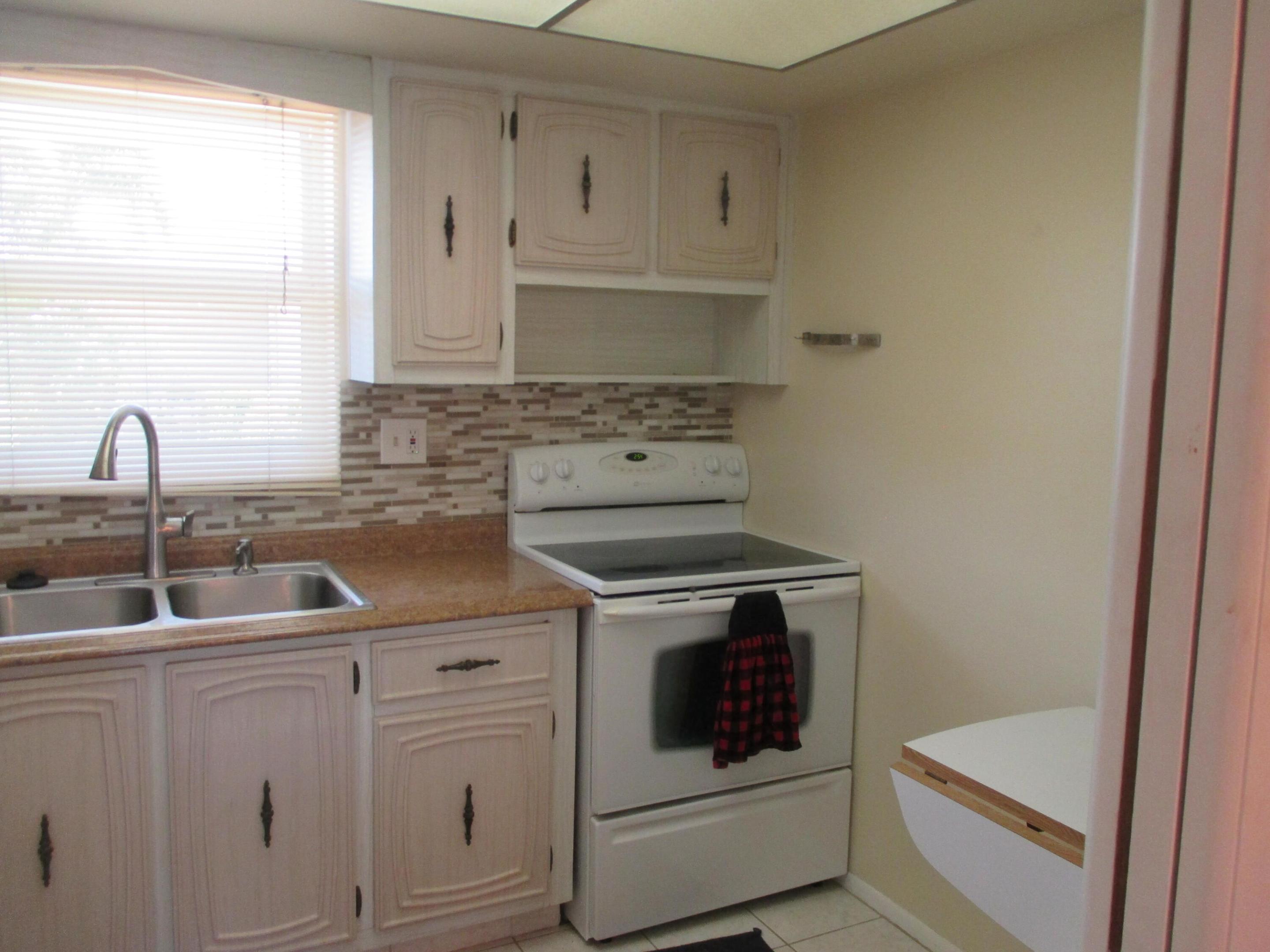 2715 Emory Drive E C Property Photo 2