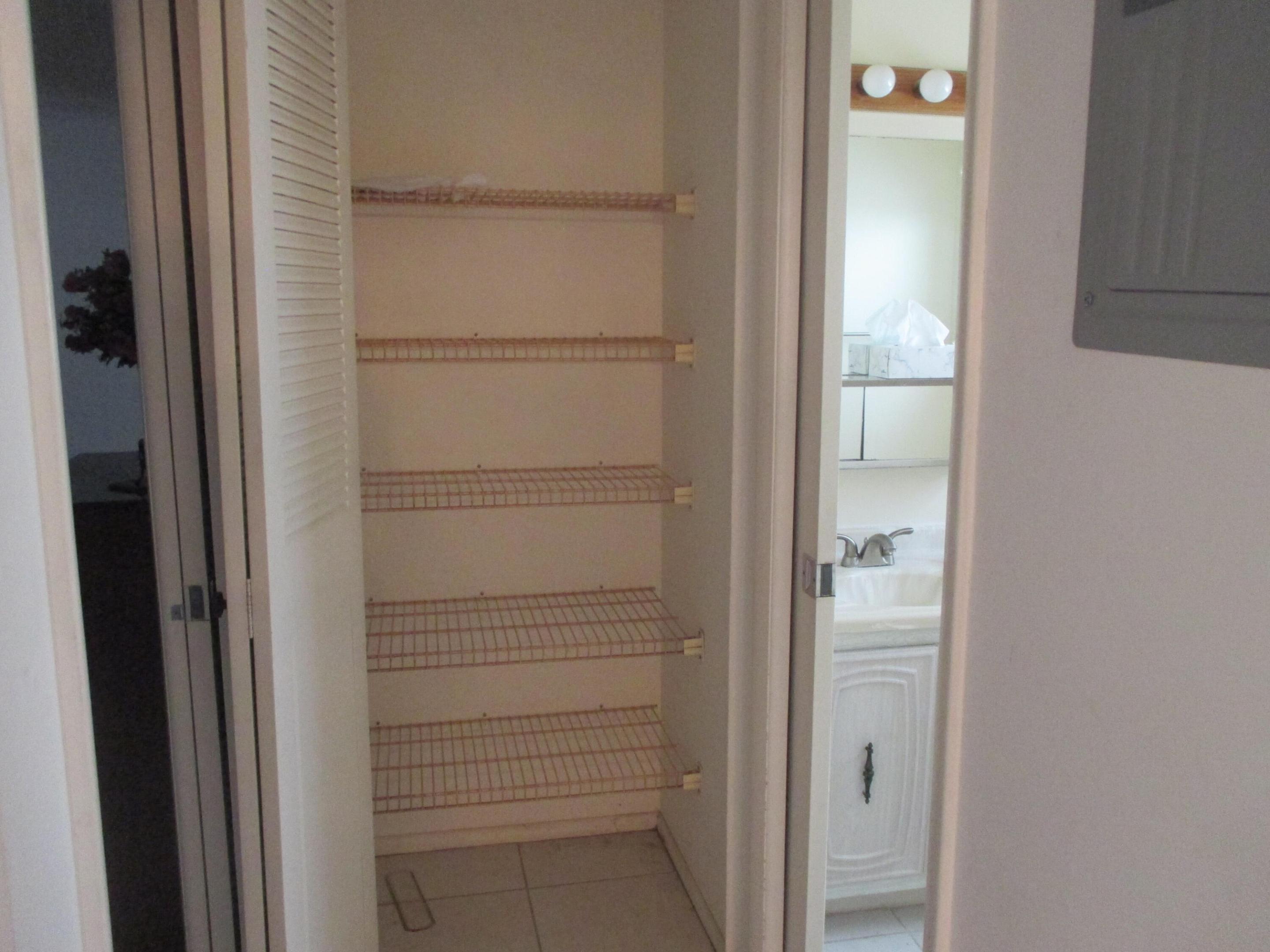 2715 Emory Drive E C Property Photo 7