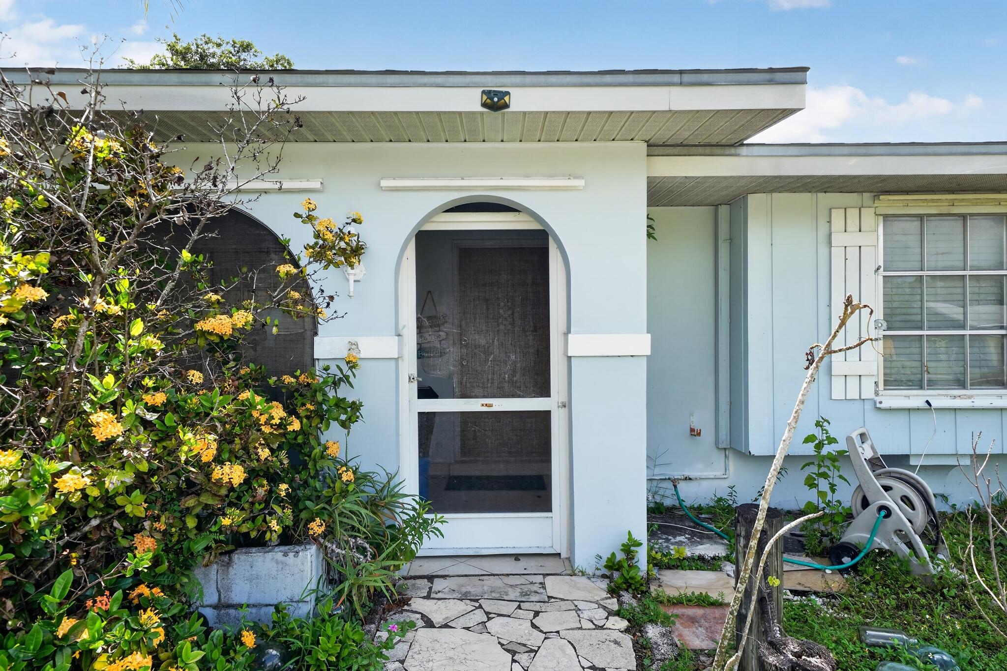 247 Airoso Boulevard Property Photo 3