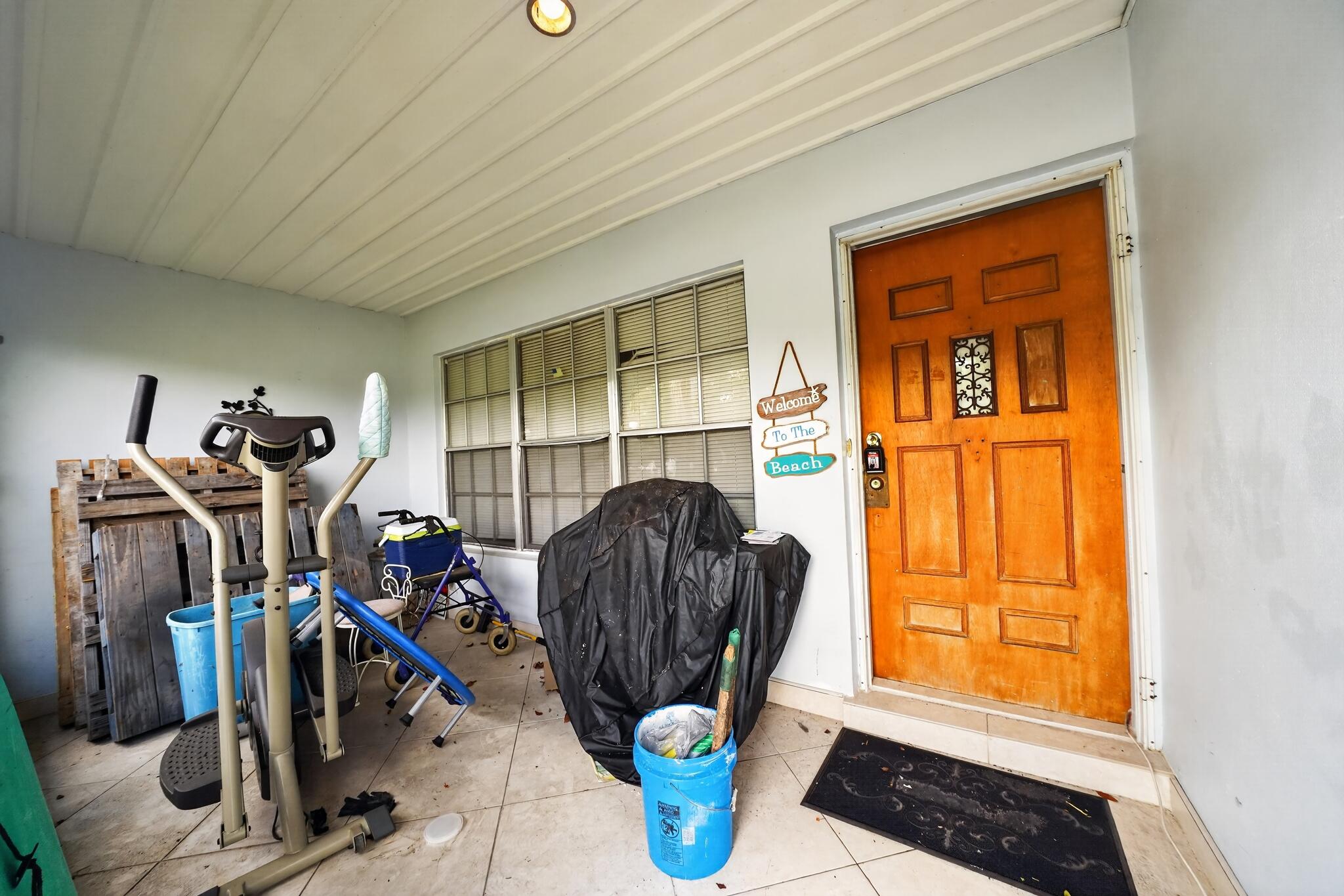 247 Airoso Boulevard Property Photo 4