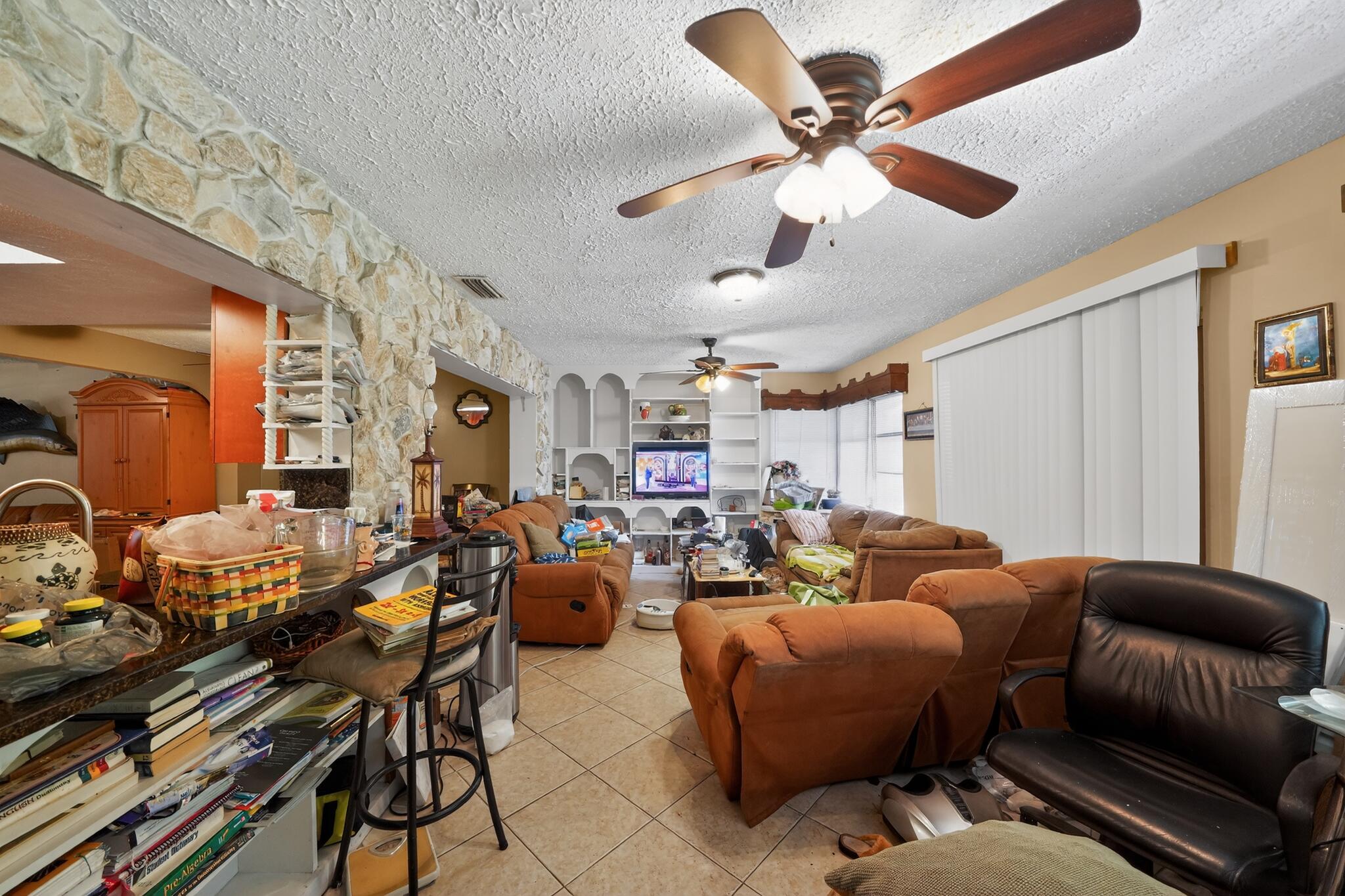 247 Airoso Boulevard Property Photo 12