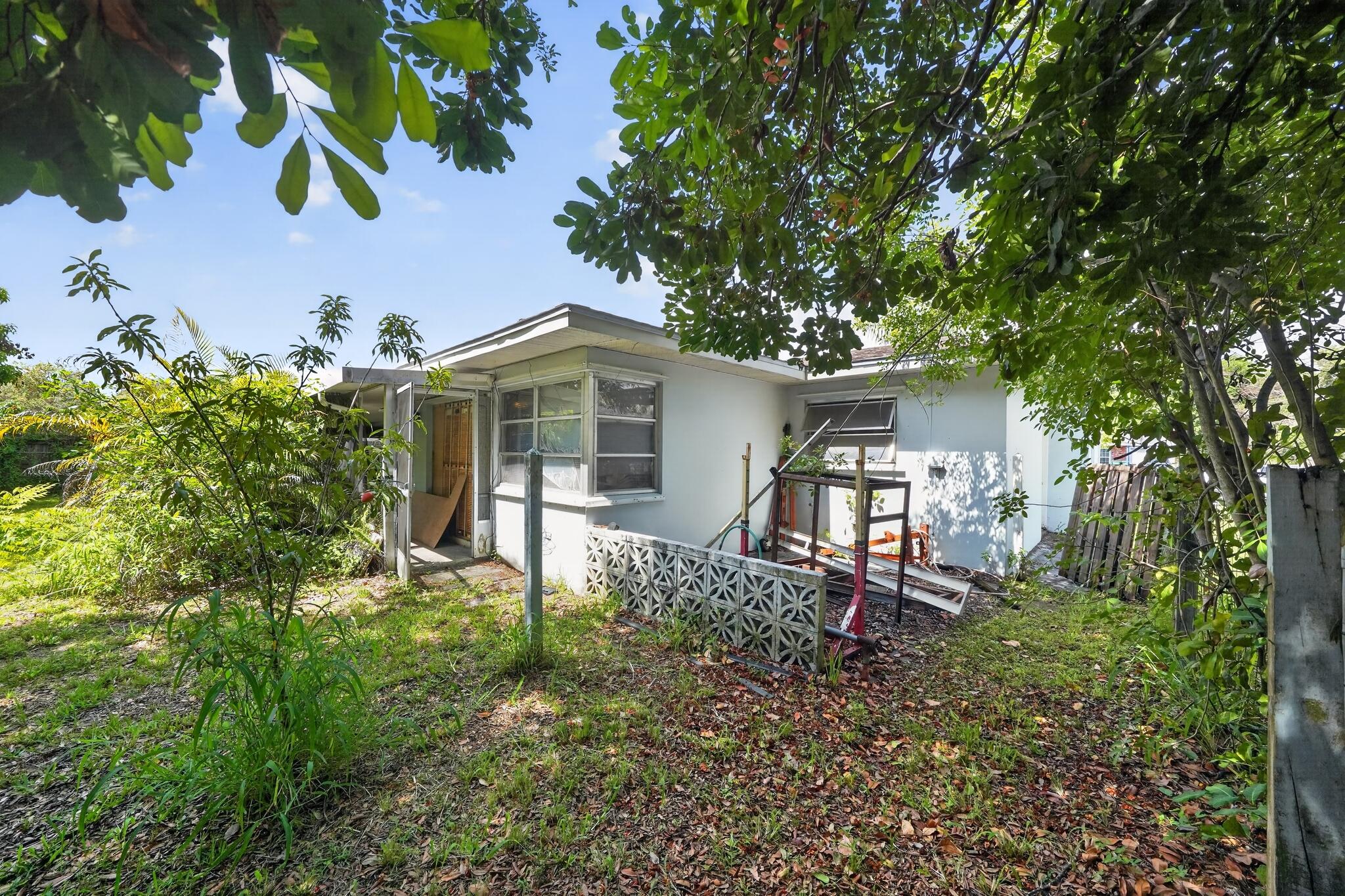 247 Airoso Boulevard Property Photo 27