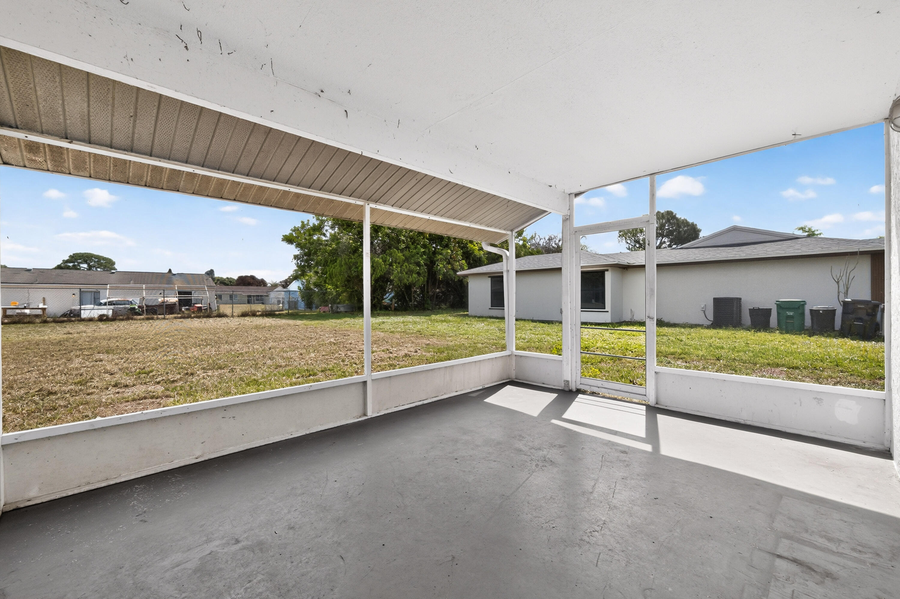 261 Sw Cherryhill Road Property Photo 19