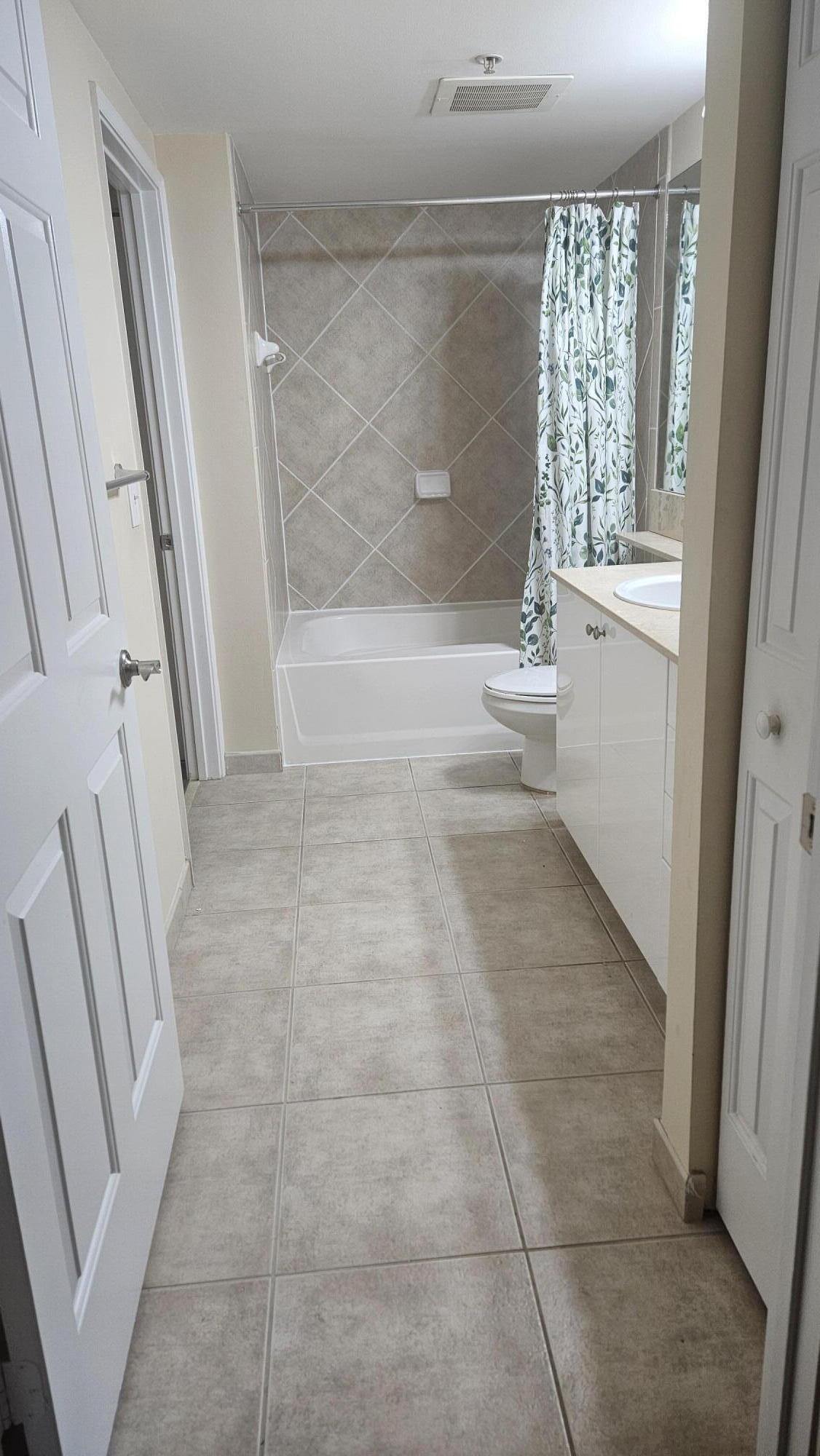 700 E Boynton Beach Boulevard 407 Property Photo 13