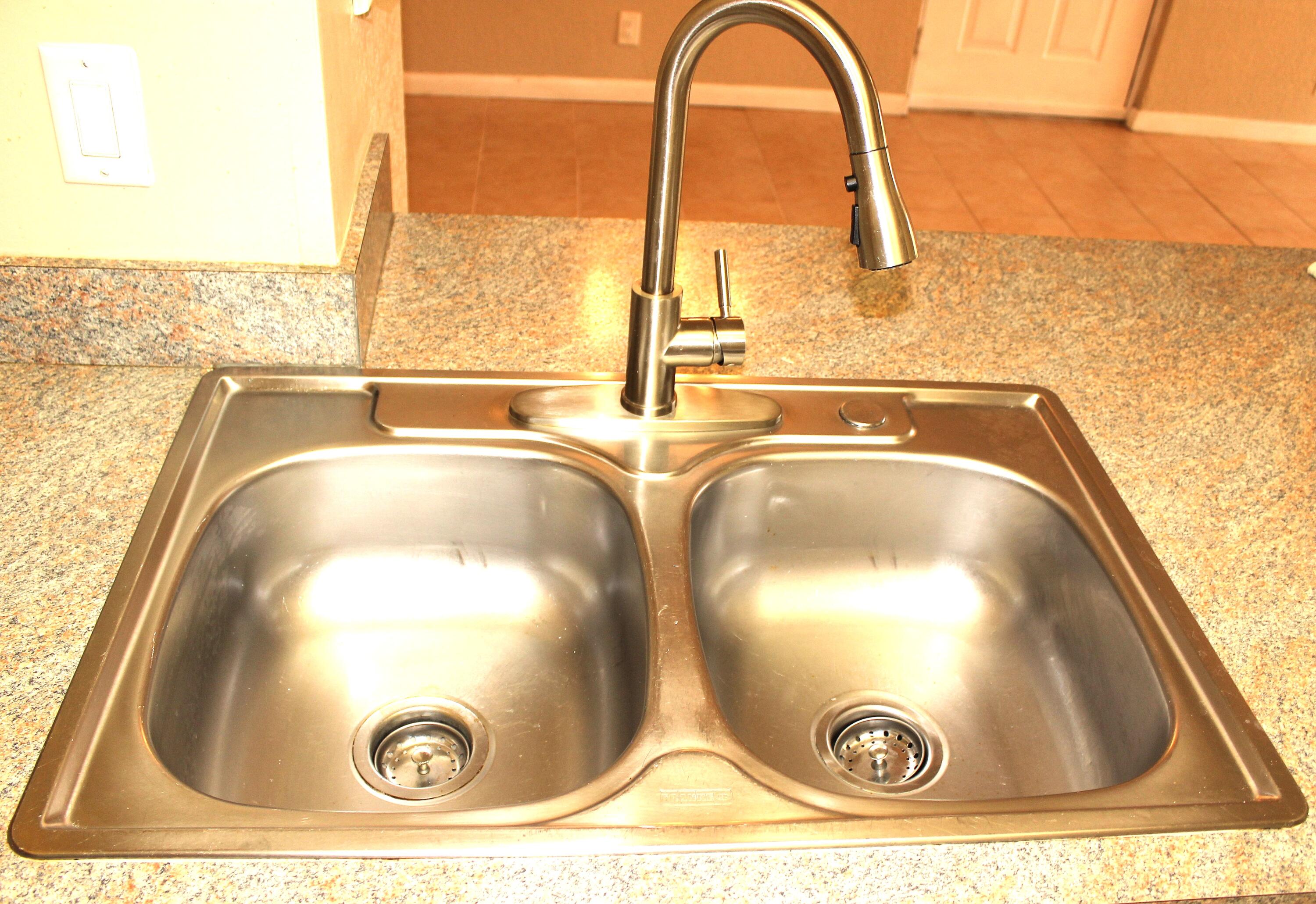 1500 Se Royal Green Circle 102 Property Photo 6