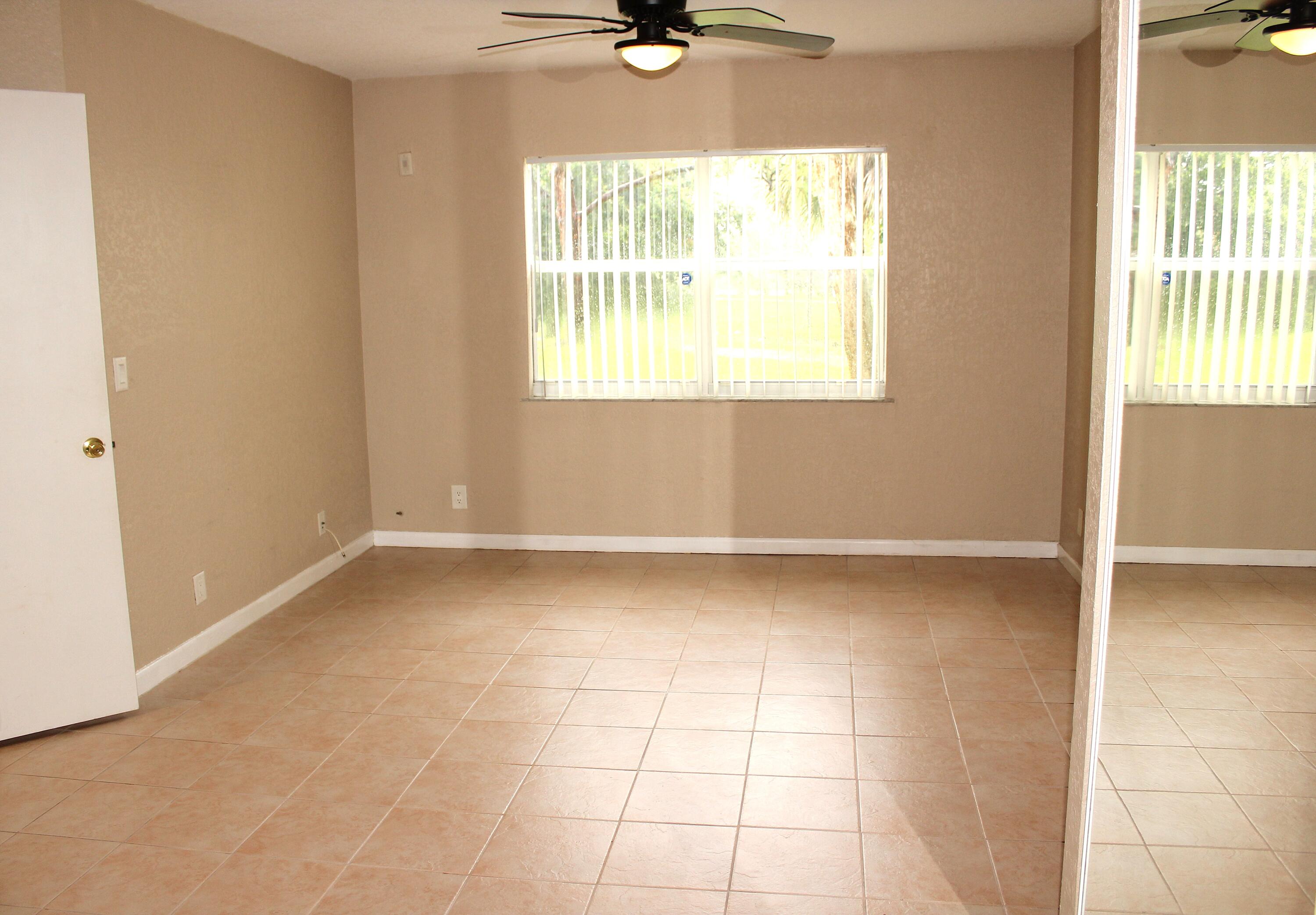 1500 Se Royal Green Circle 102 Property Photo 14