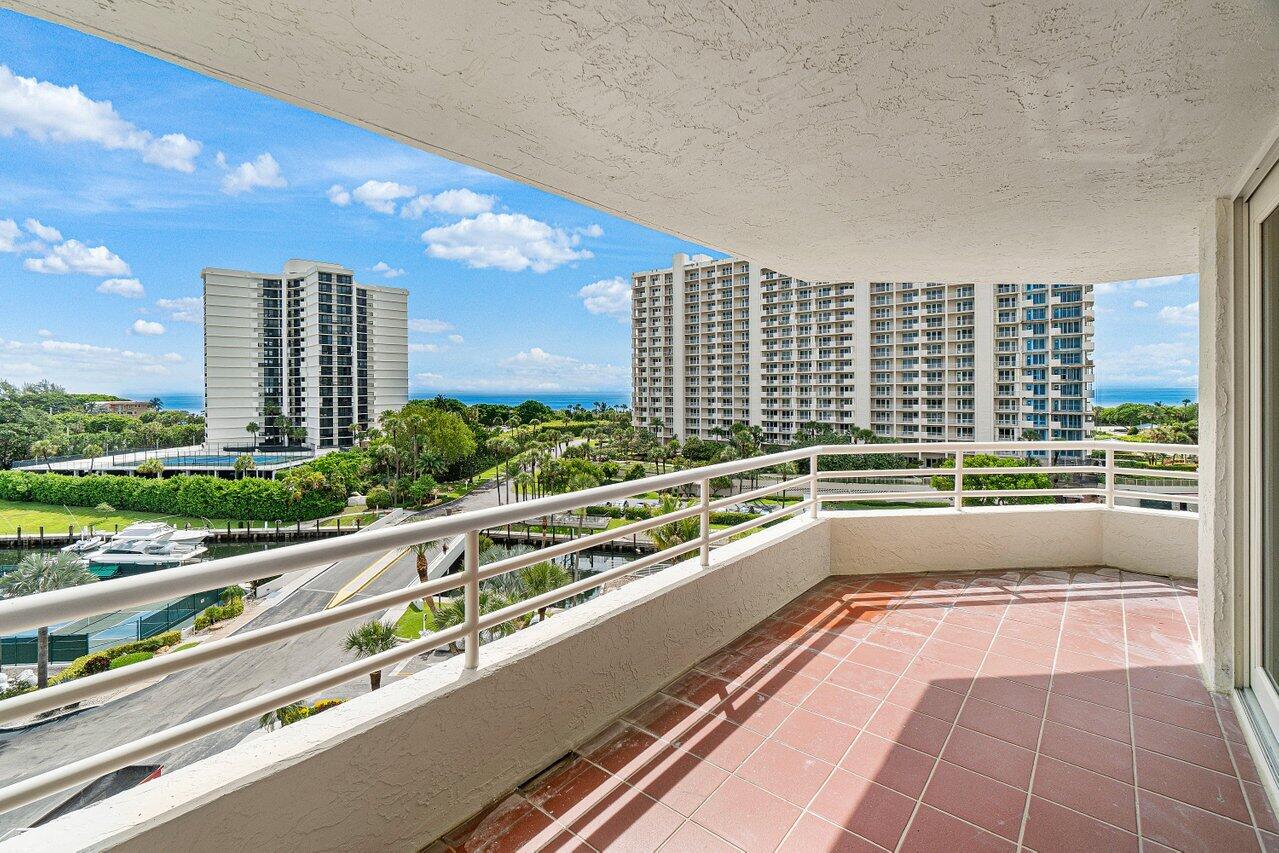 4201 N Ocean Boulevard 601 Property Photo 49