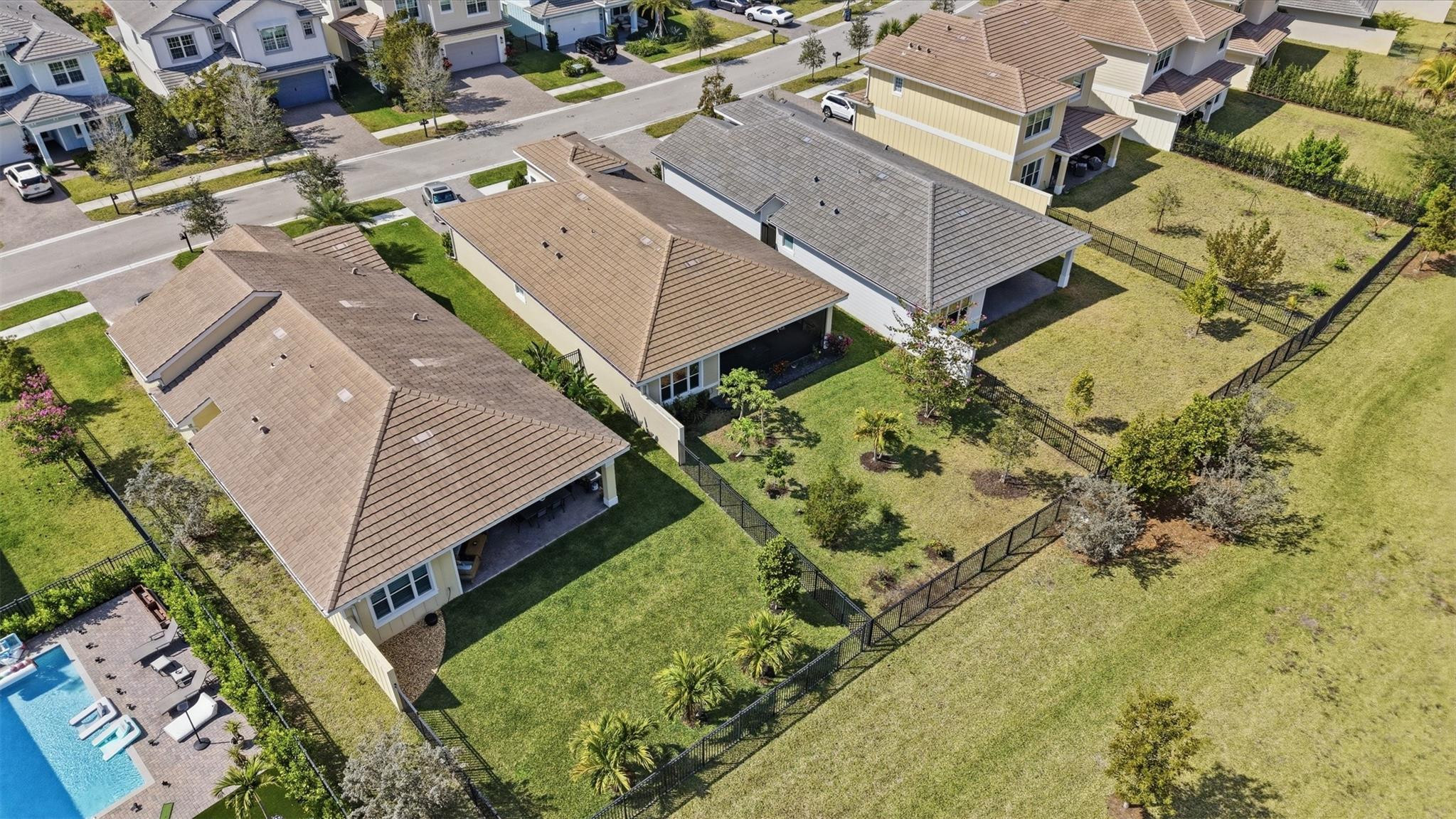 1342 Harvester Crossing Property Photo 54