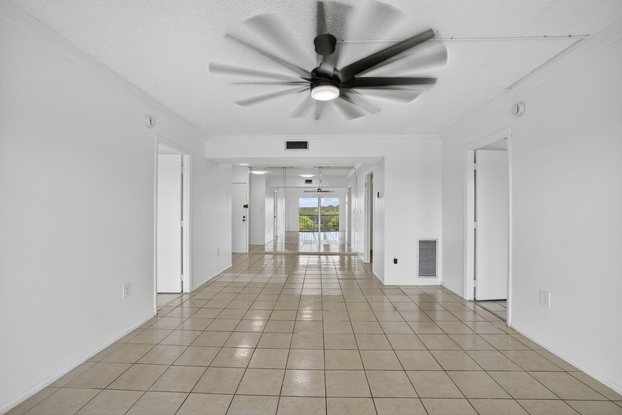 4174 Inverrary Drive 513 Property Photo 9