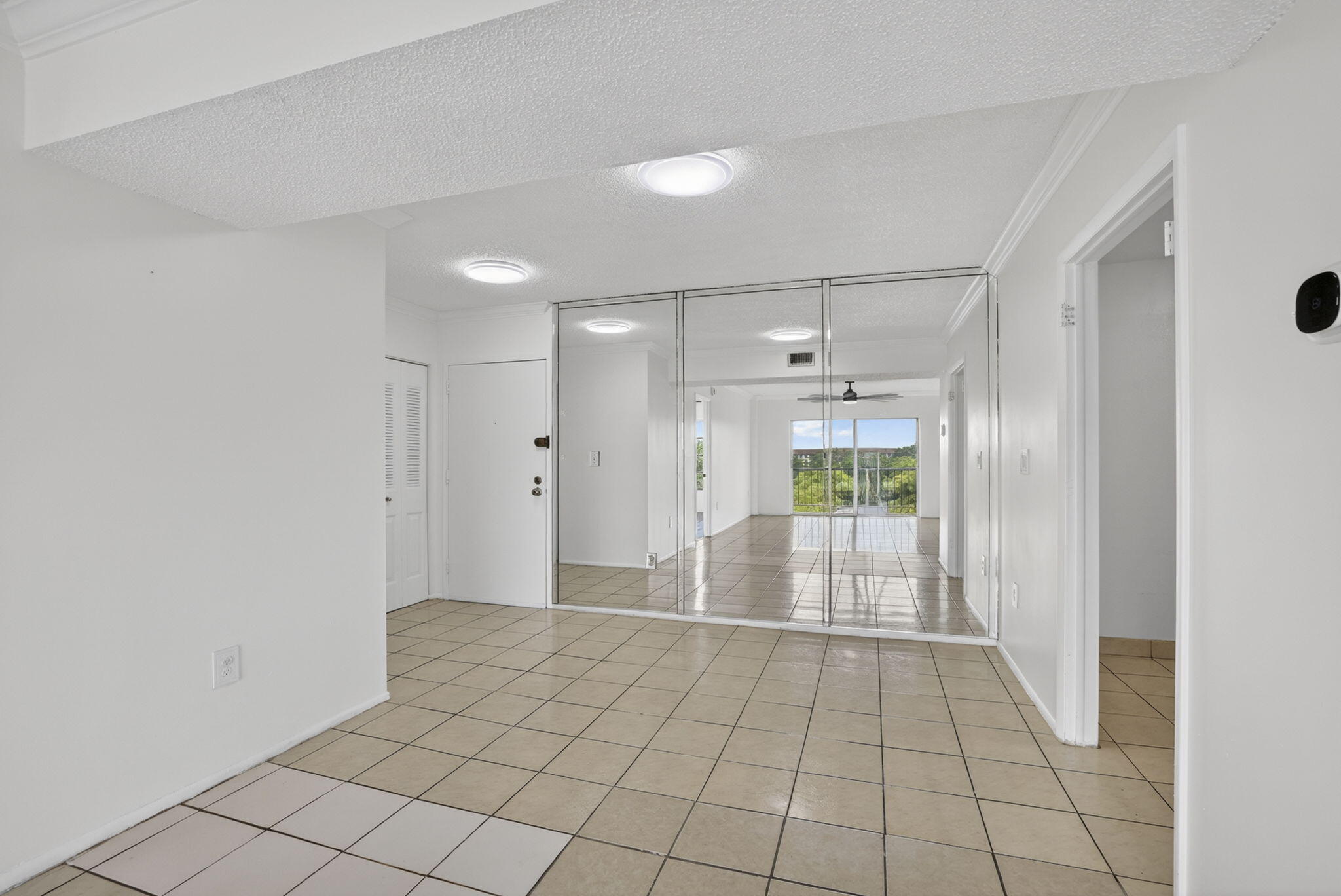 4174 Inverrary Drive 513 Property Photo 12