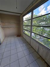 4058 E Harwood E 4058 Property Photo 10