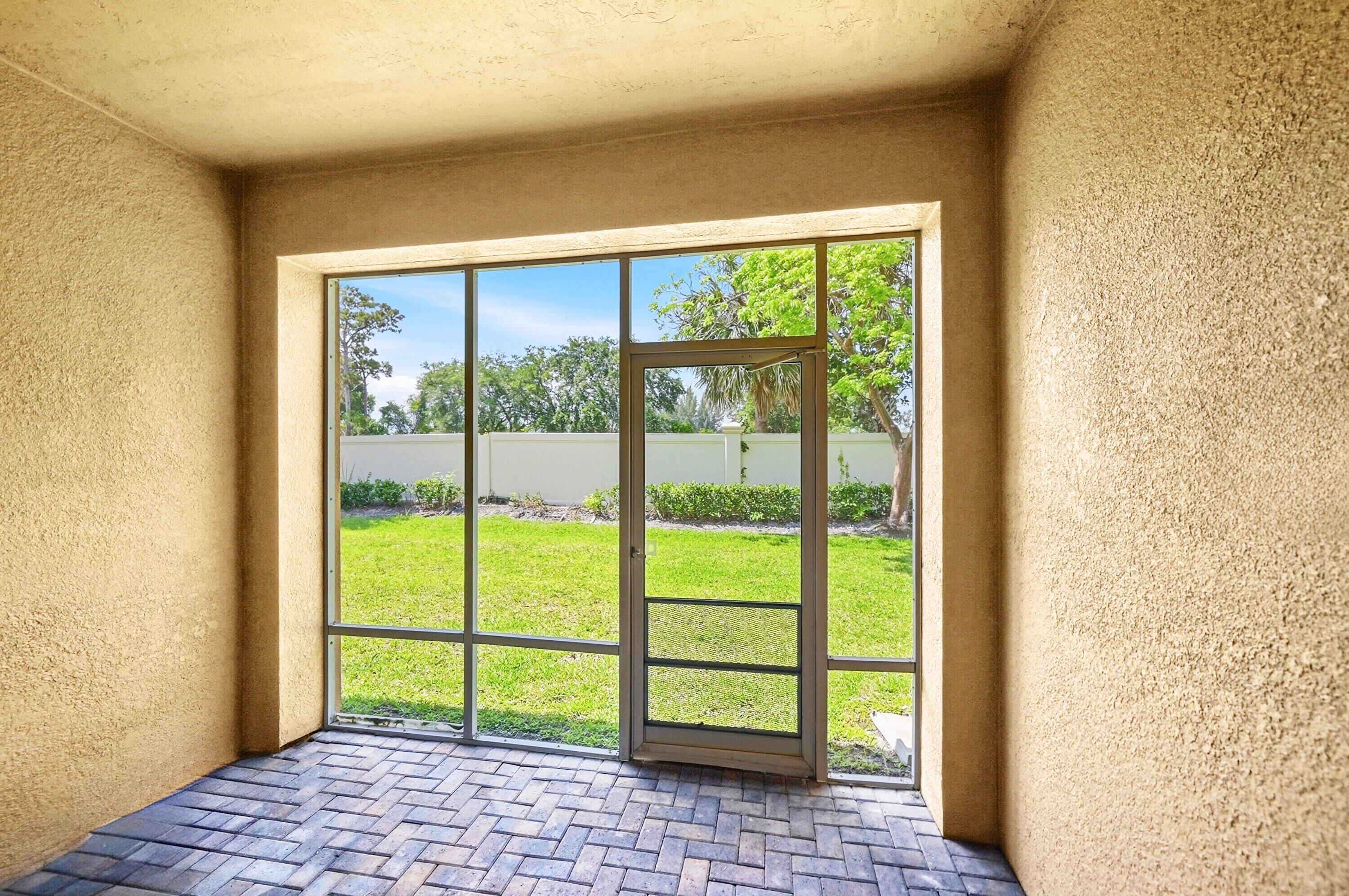 421 Gazetta Way Property Photo 52