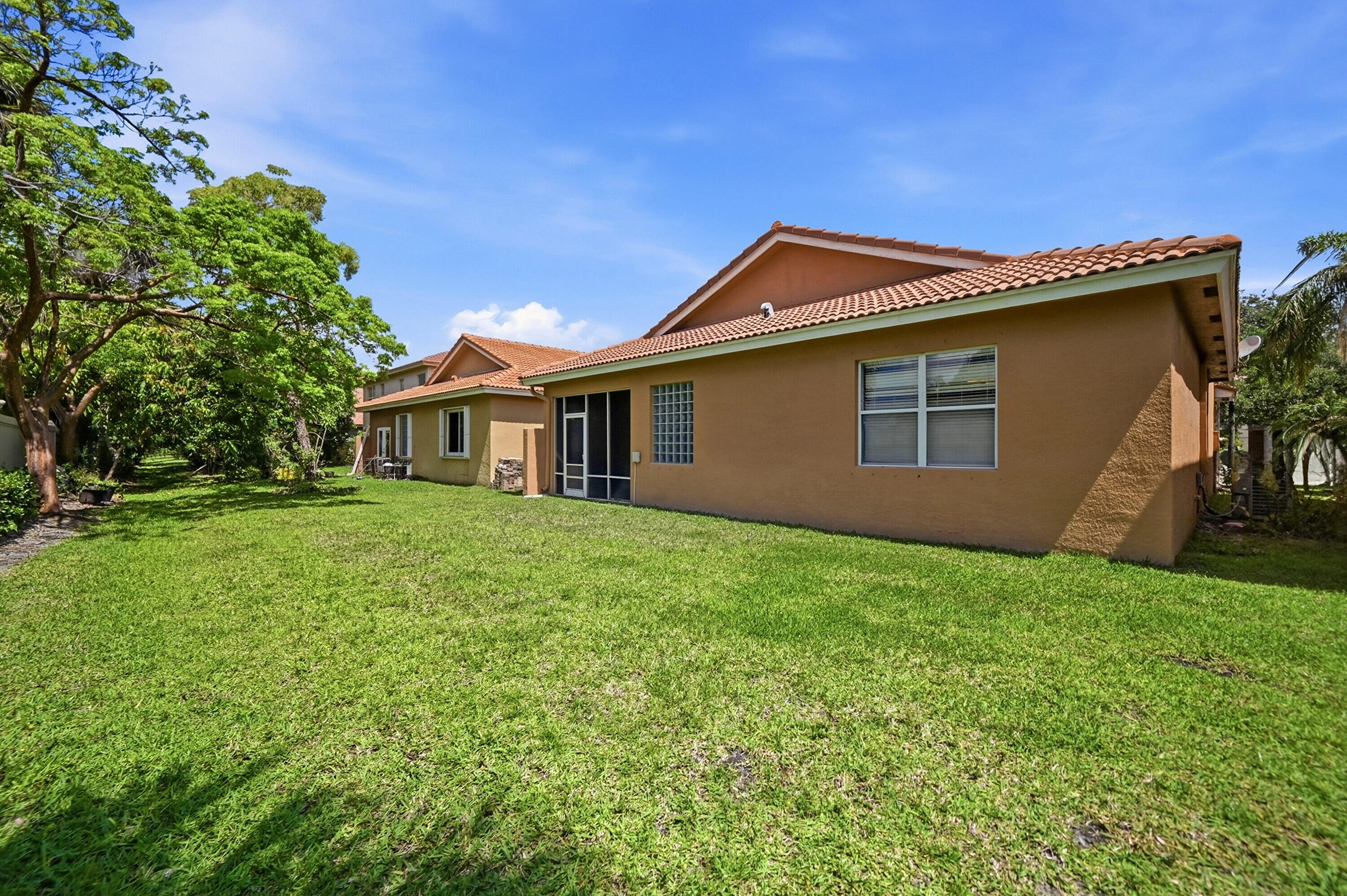 421 Gazetta Way Property Photo 56