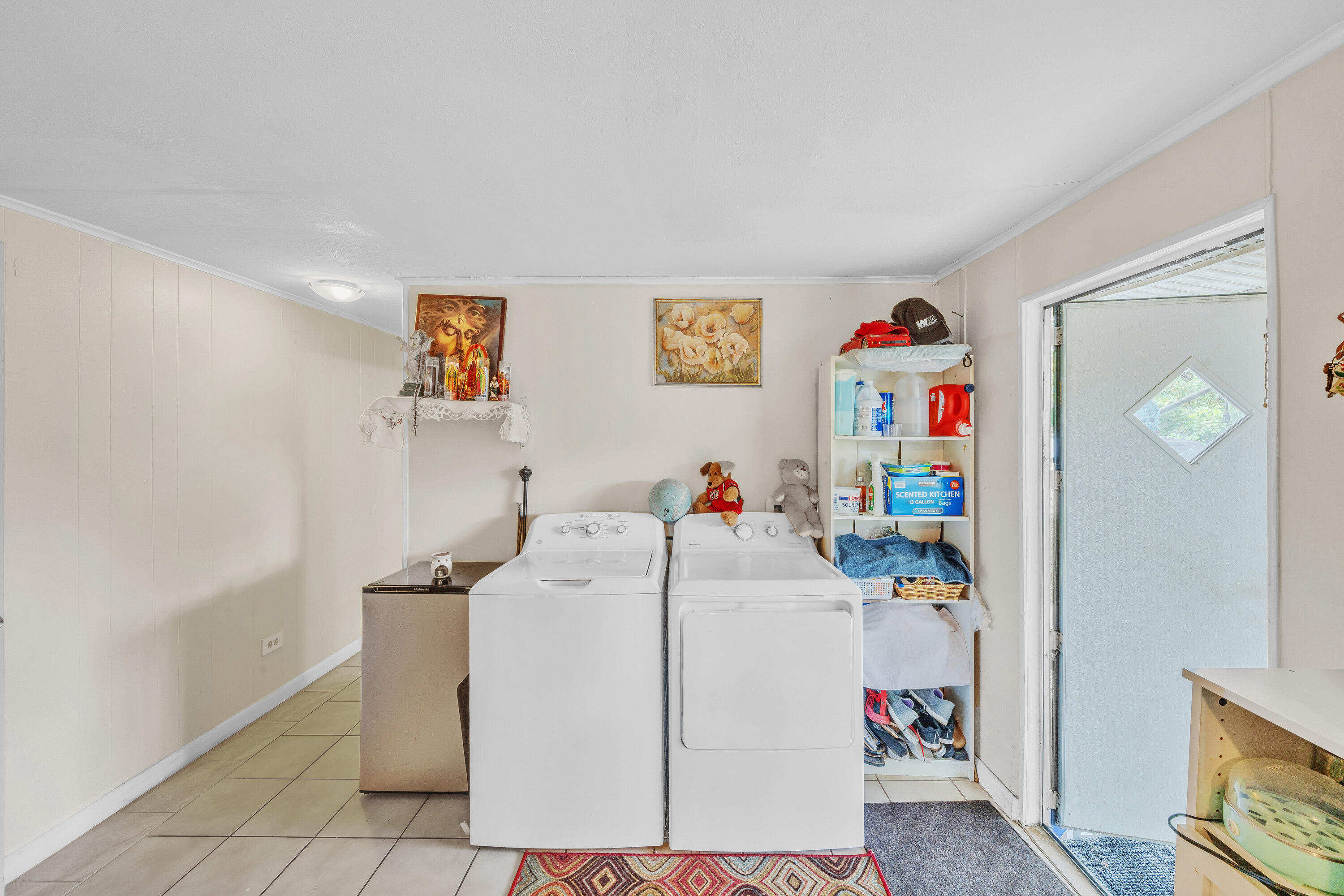32 Lisa Lane Property Photo 16