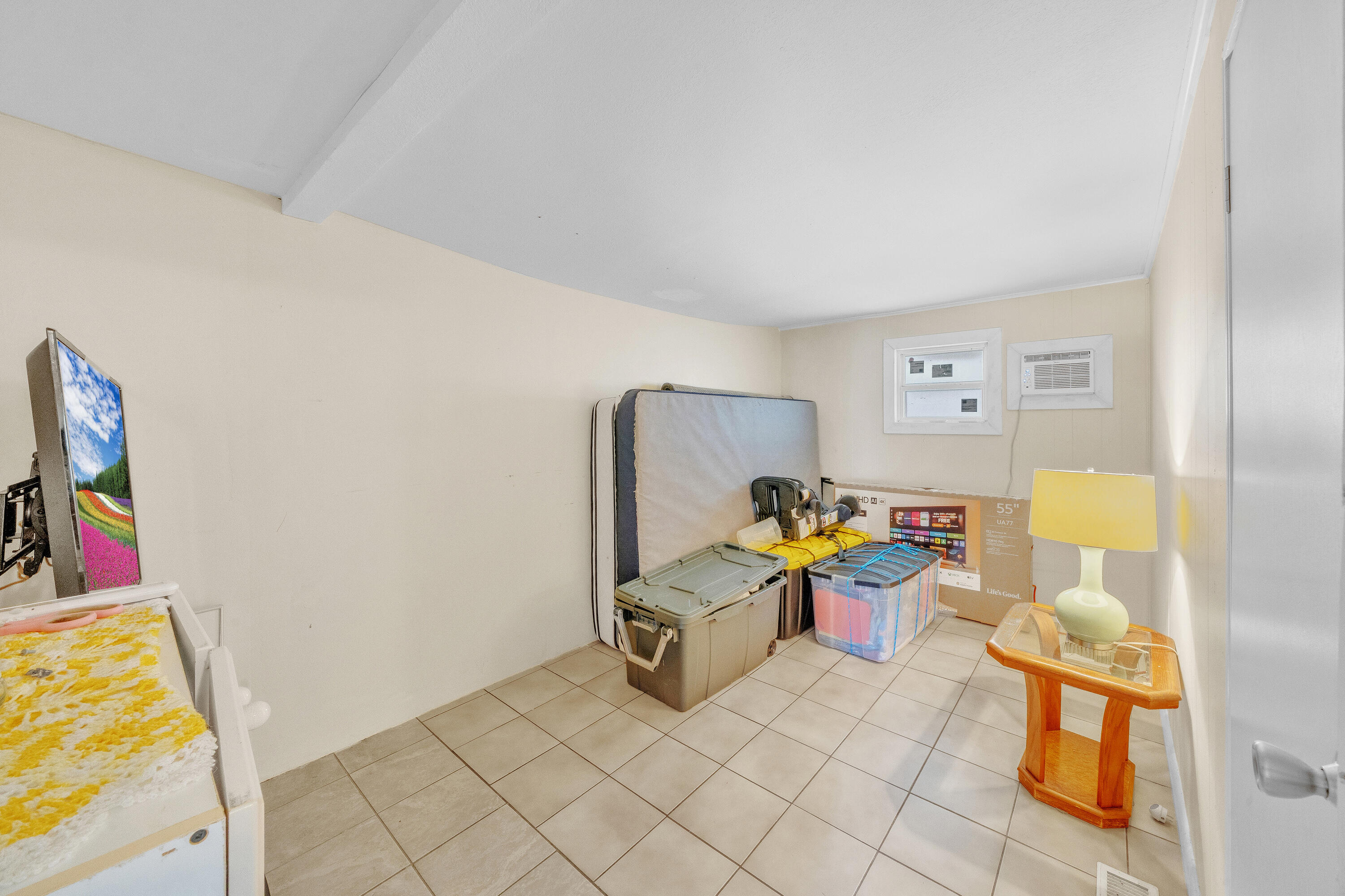 32 Lisa Lane Property Photo 18