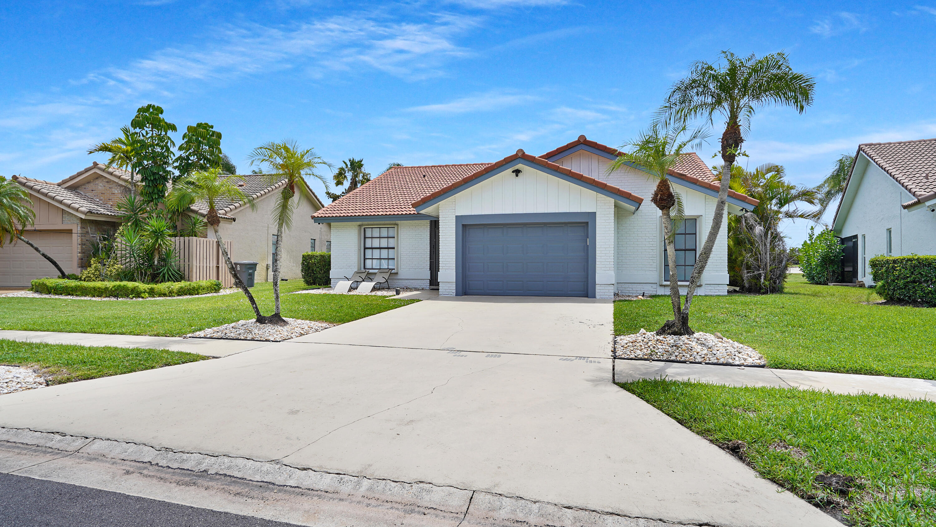 10131 Camelback Lane Property Photo 4