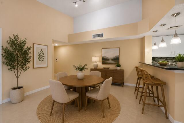 5011 Wiles Road Unit 303 Property Photo 12