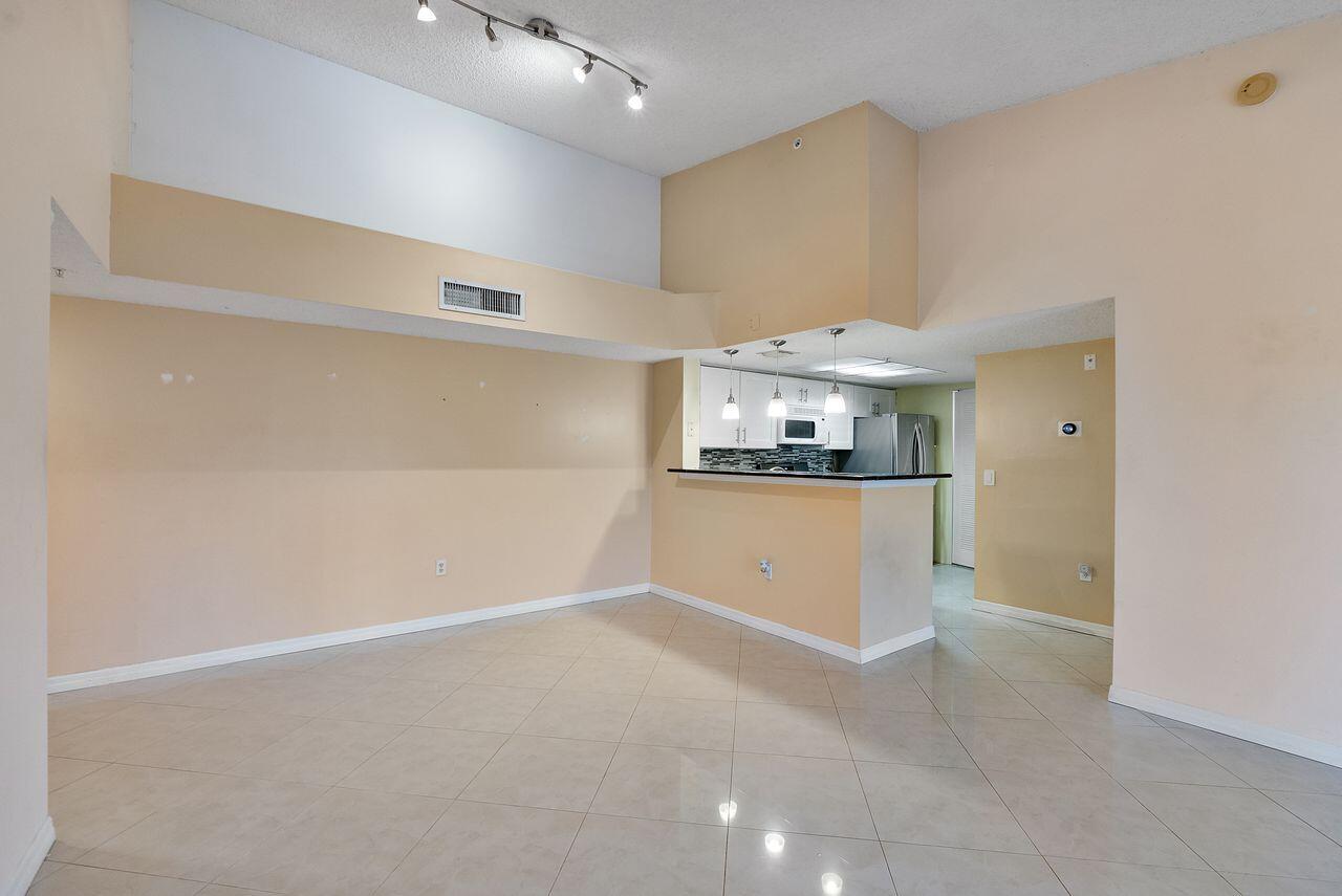 5011 Wiles Road Unit 303 Property Photo 14