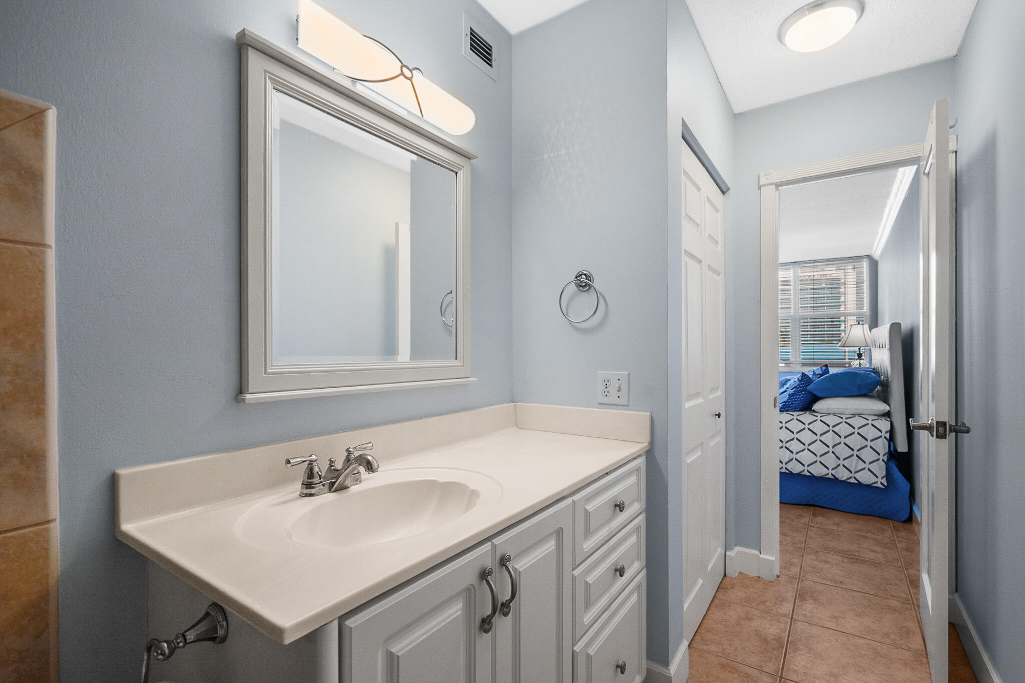 1801 S Ocean Drive Unit 332 Property Photo 1
