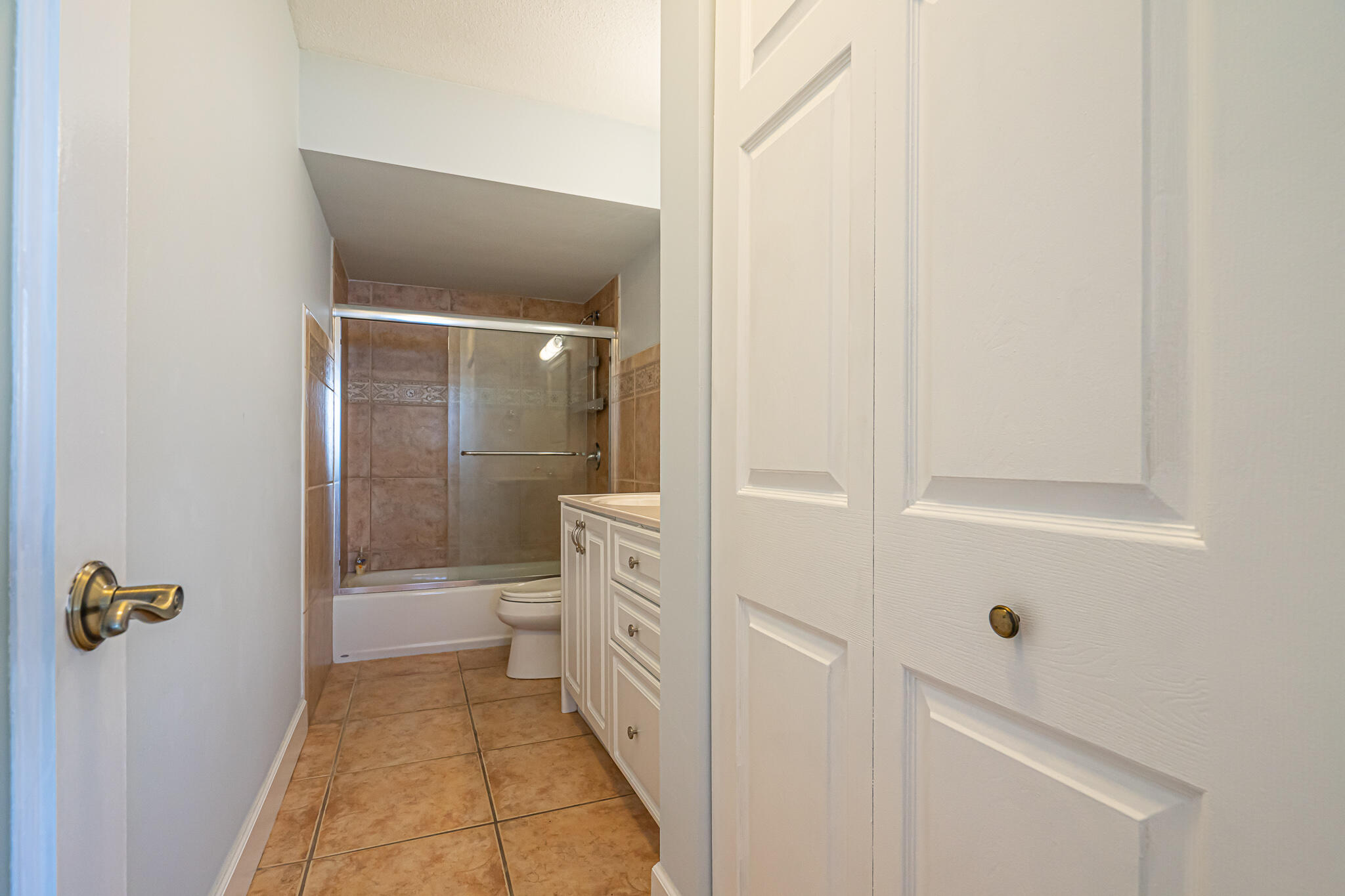 1801 S Ocean Drive Unit 332 Property Photo 8