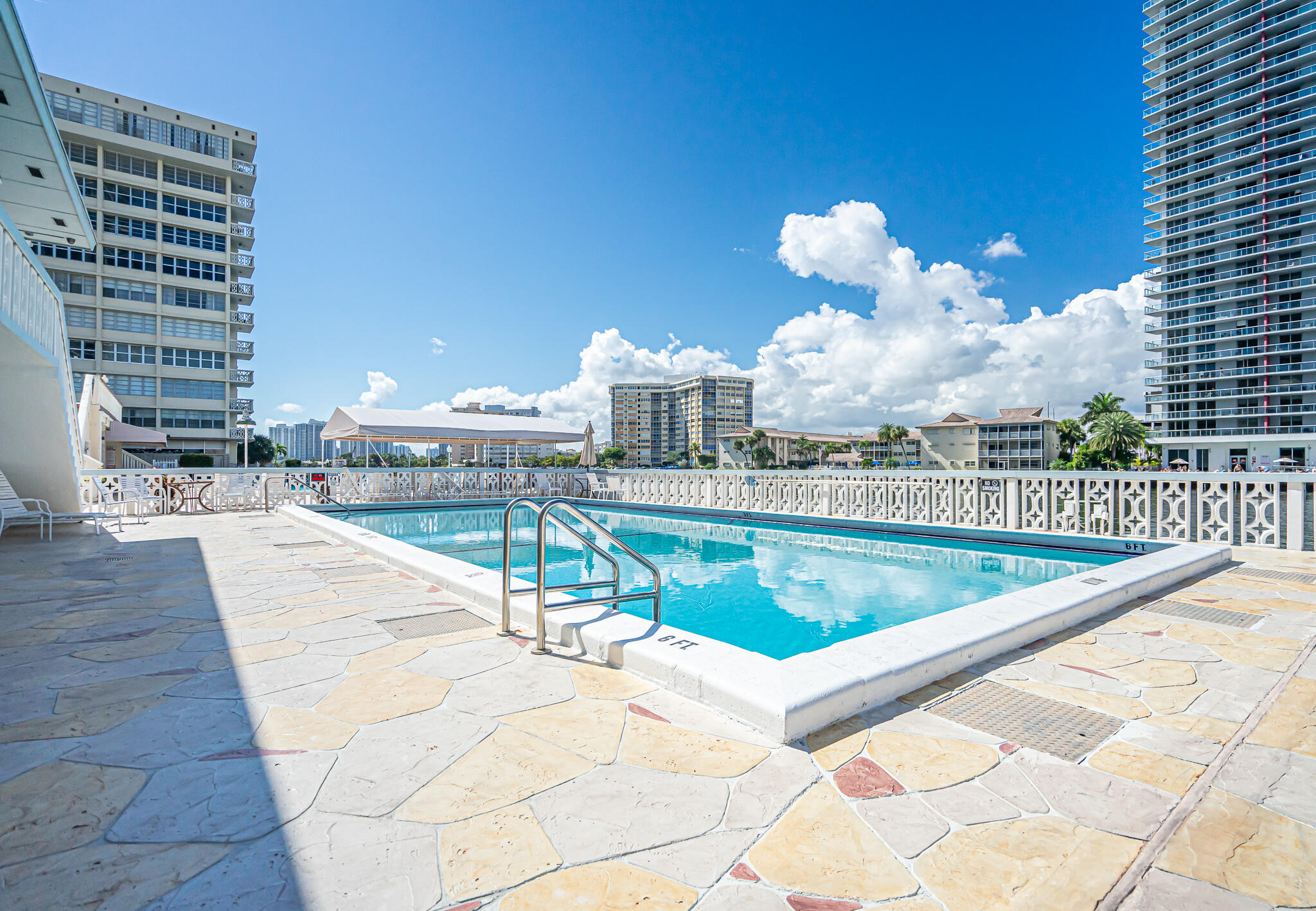1801 S Ocean Drive Unit 332 Property Photo 30
