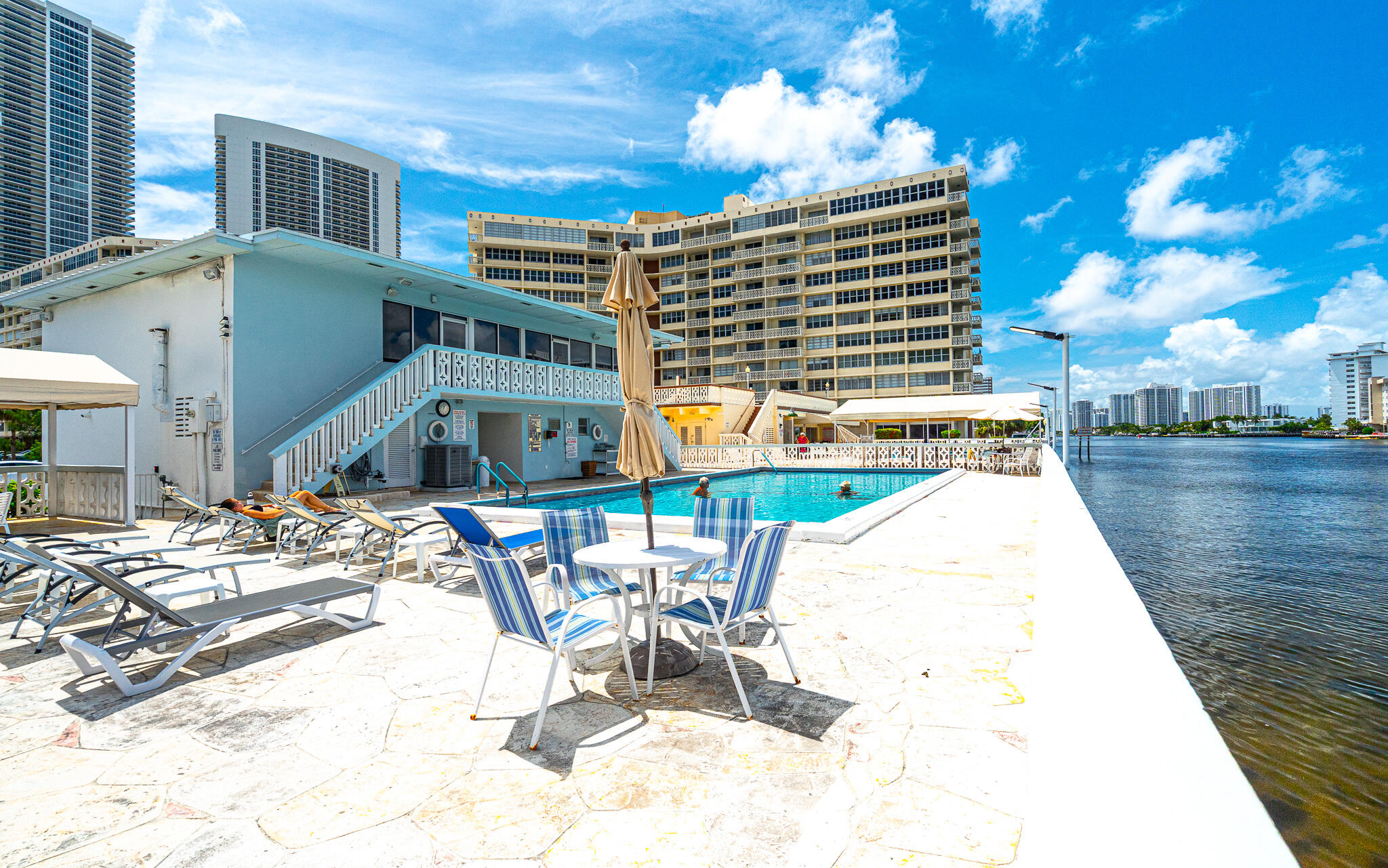 1801 S Ocean Drive Unit 332 Property Photo 56