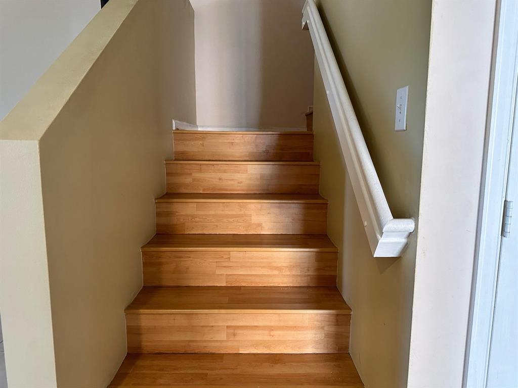 2440 Nw 99th Way Property Photo 5