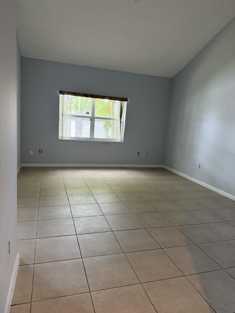 2440 Nw 99th Way Property Photo 6