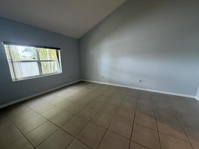 2440 Nw 99th Way Property Photo 9
