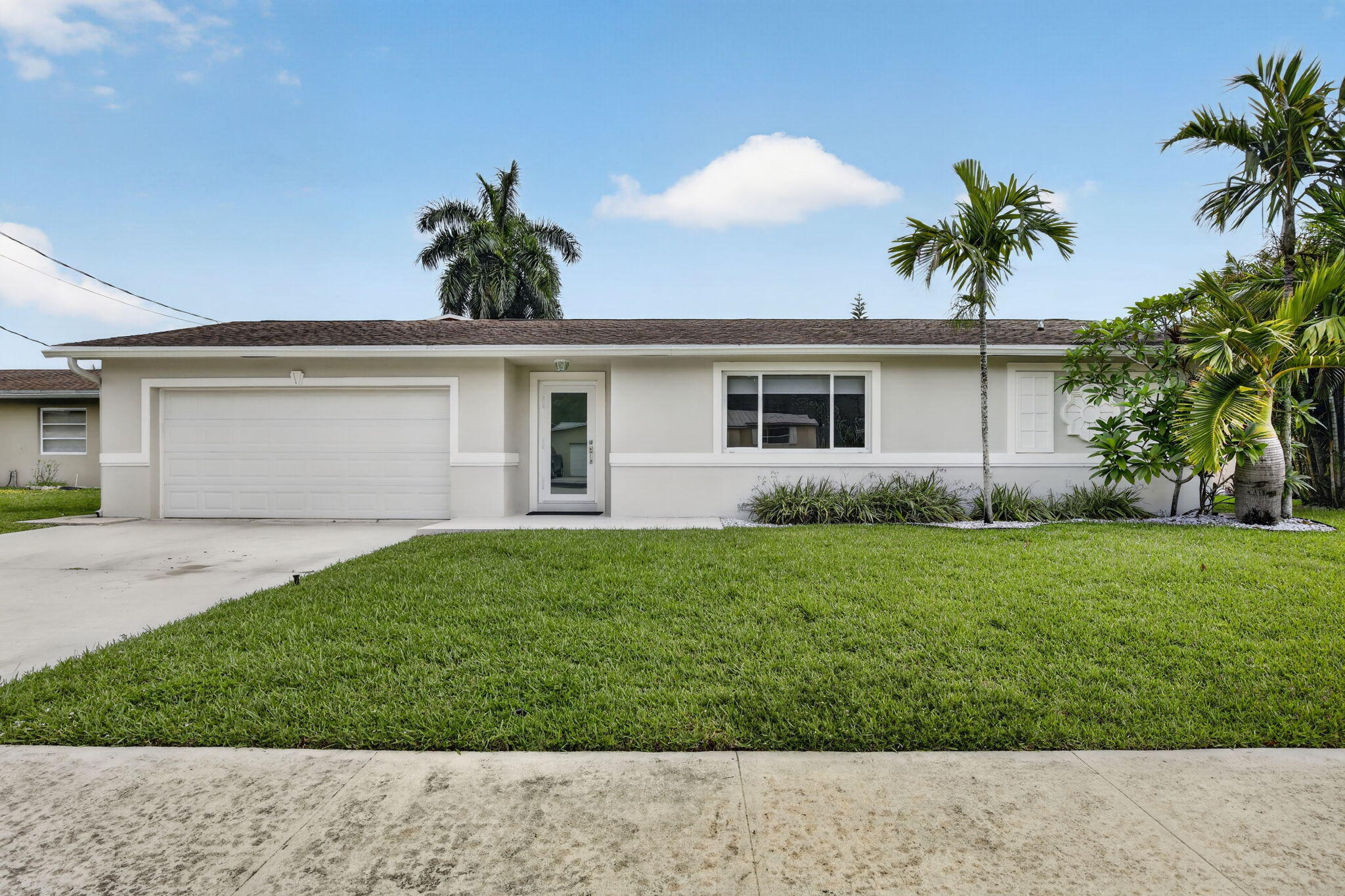 12411 Sw 2nd Street Property Photo 2