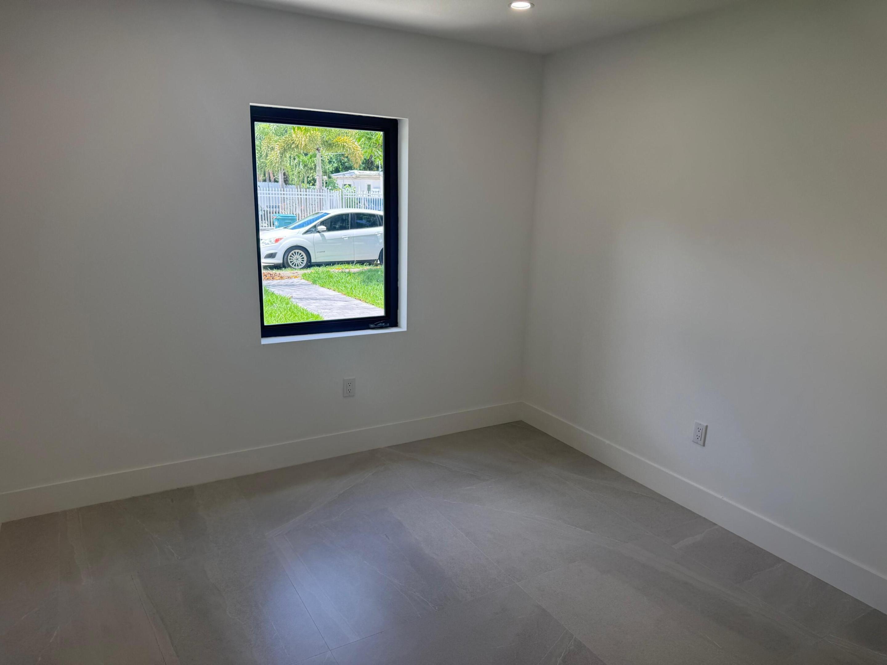 15495 Harrison Drive Property Photo 13