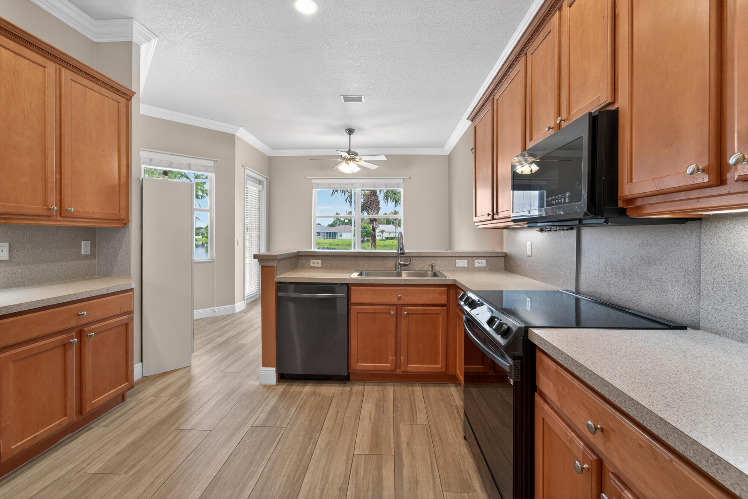 512 Sw Lake Manatee Way Property Photo 17