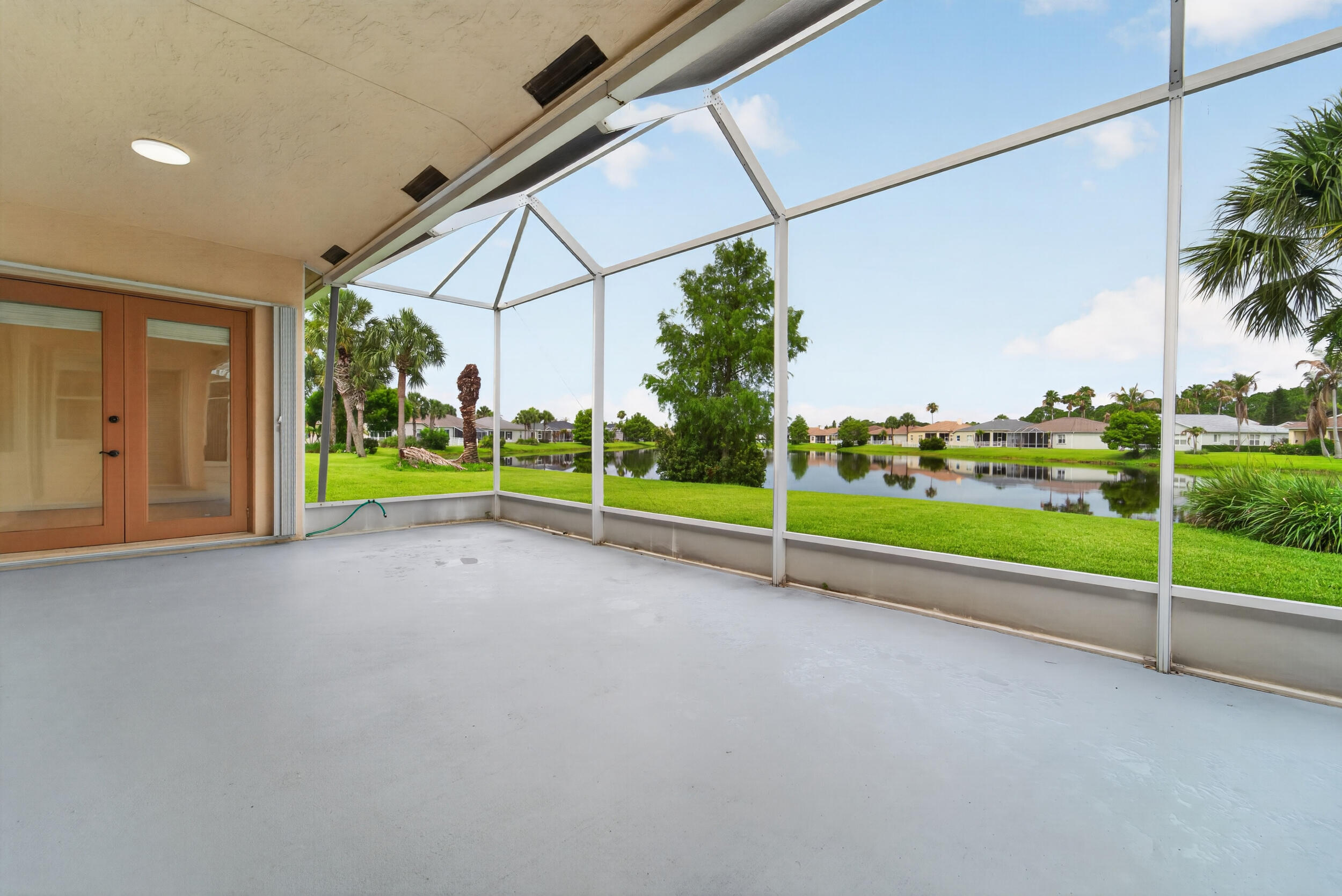 512 Sw Lake Manatee Way Property Photo 34