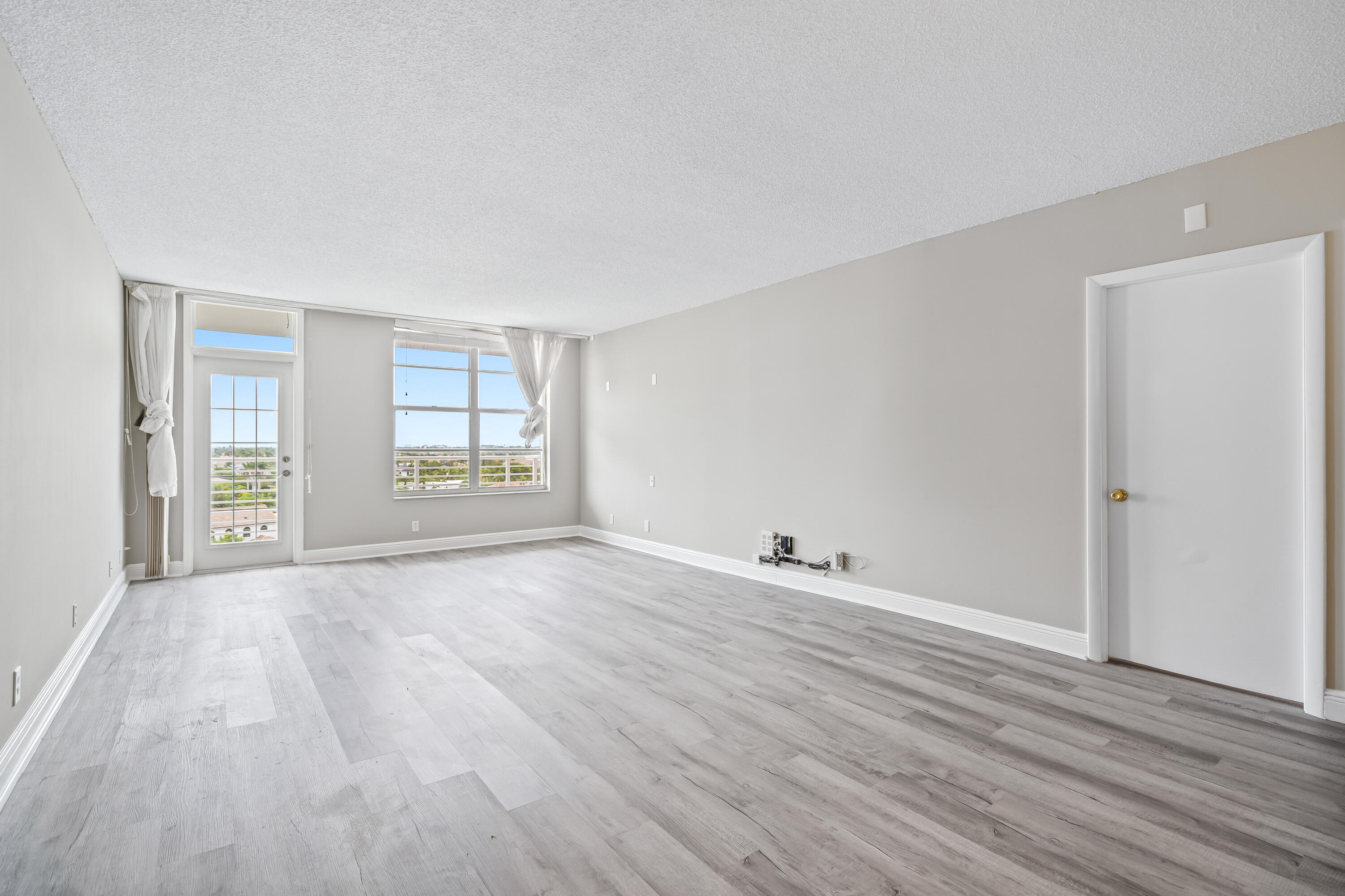 2851 S Ocean 0026 Property Photo 7