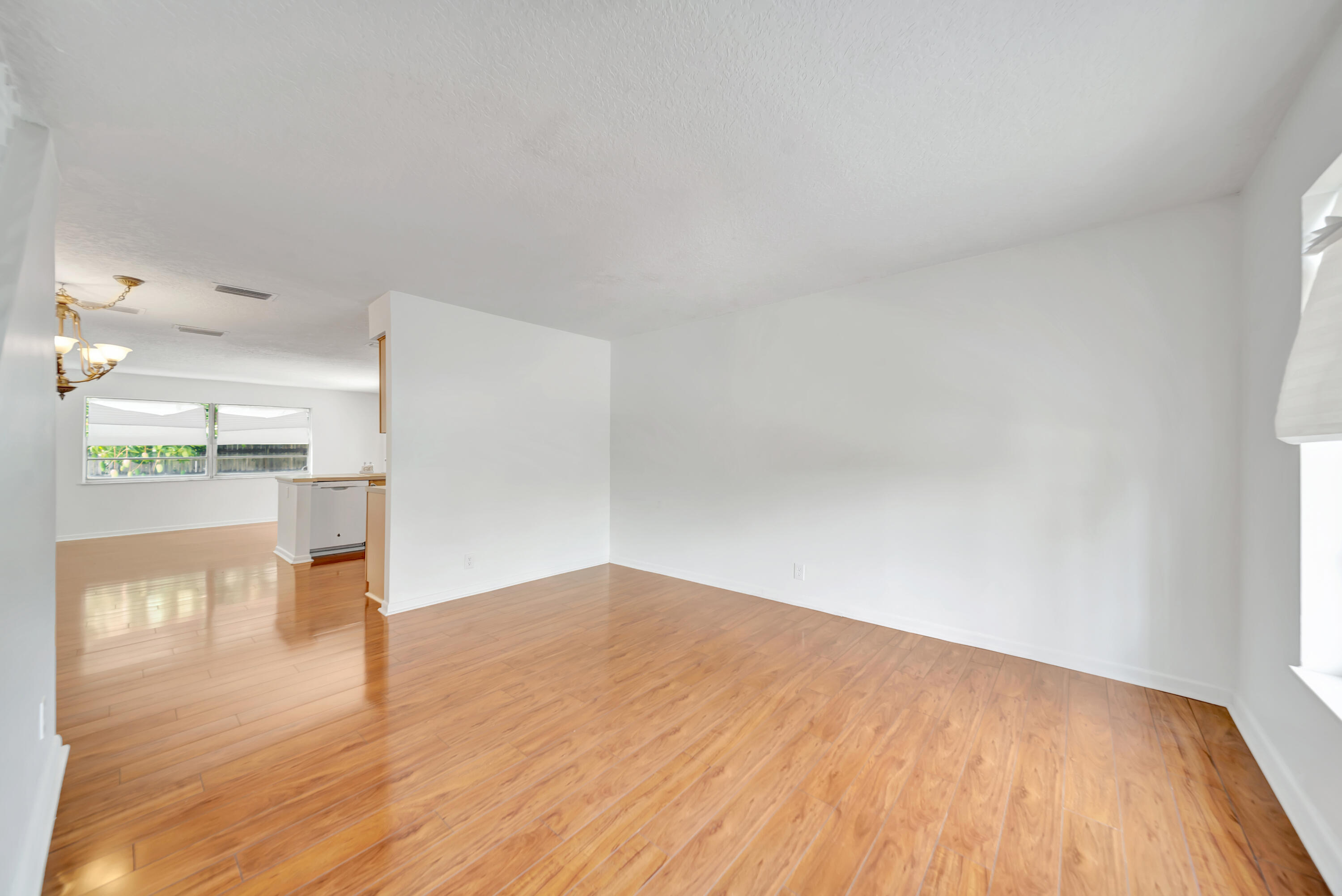 3821 Ne 16th Avenue Property Photo 11