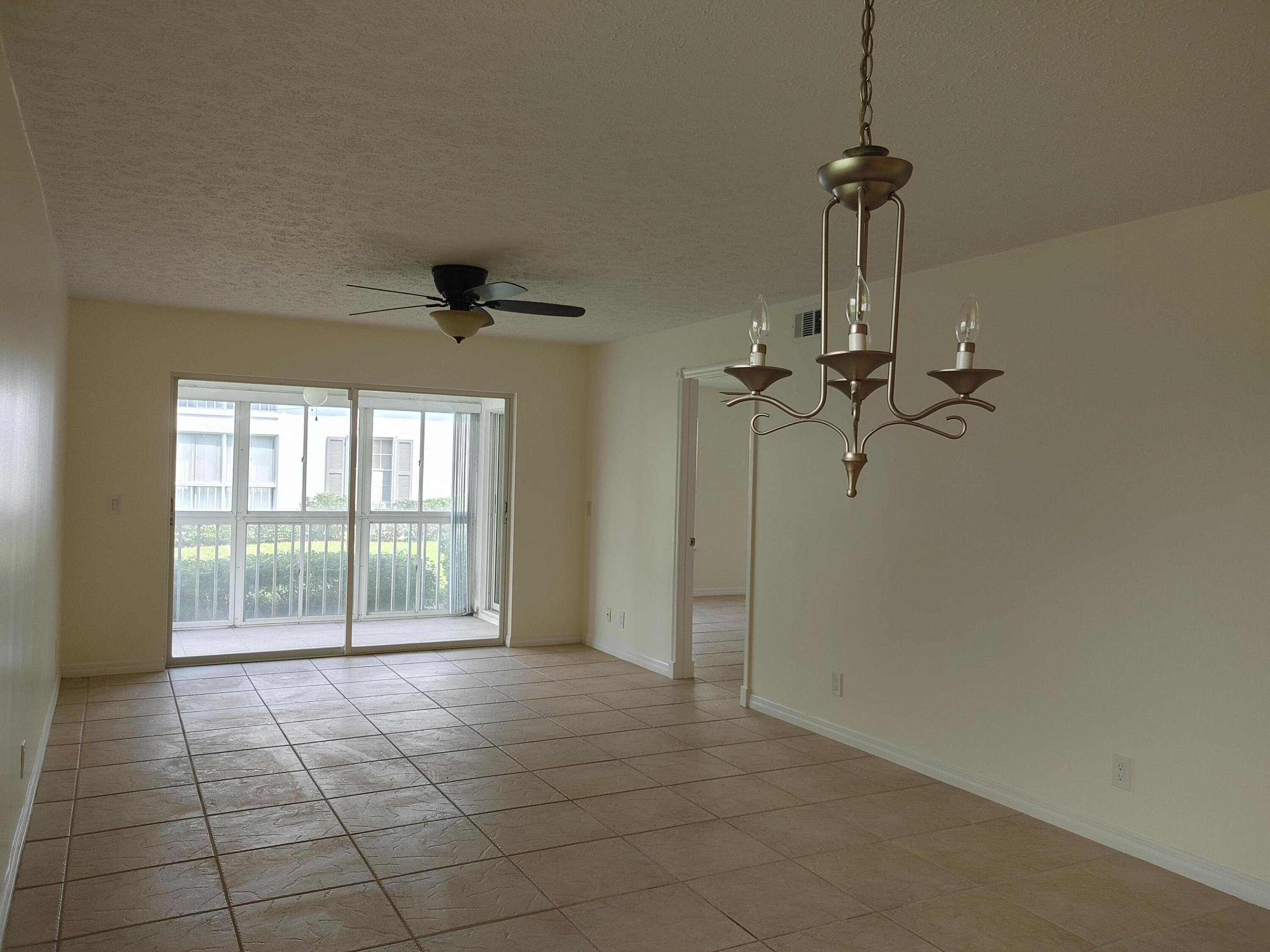 801 Se Central Parkway 7 Property Photo 10